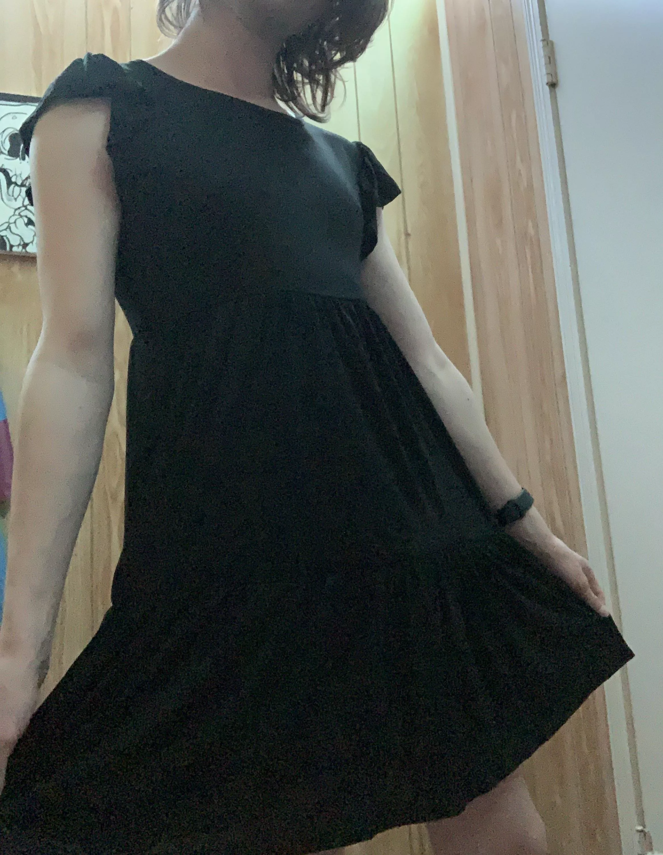 Just got a new dress today, I’m in love! posted by guthixrest