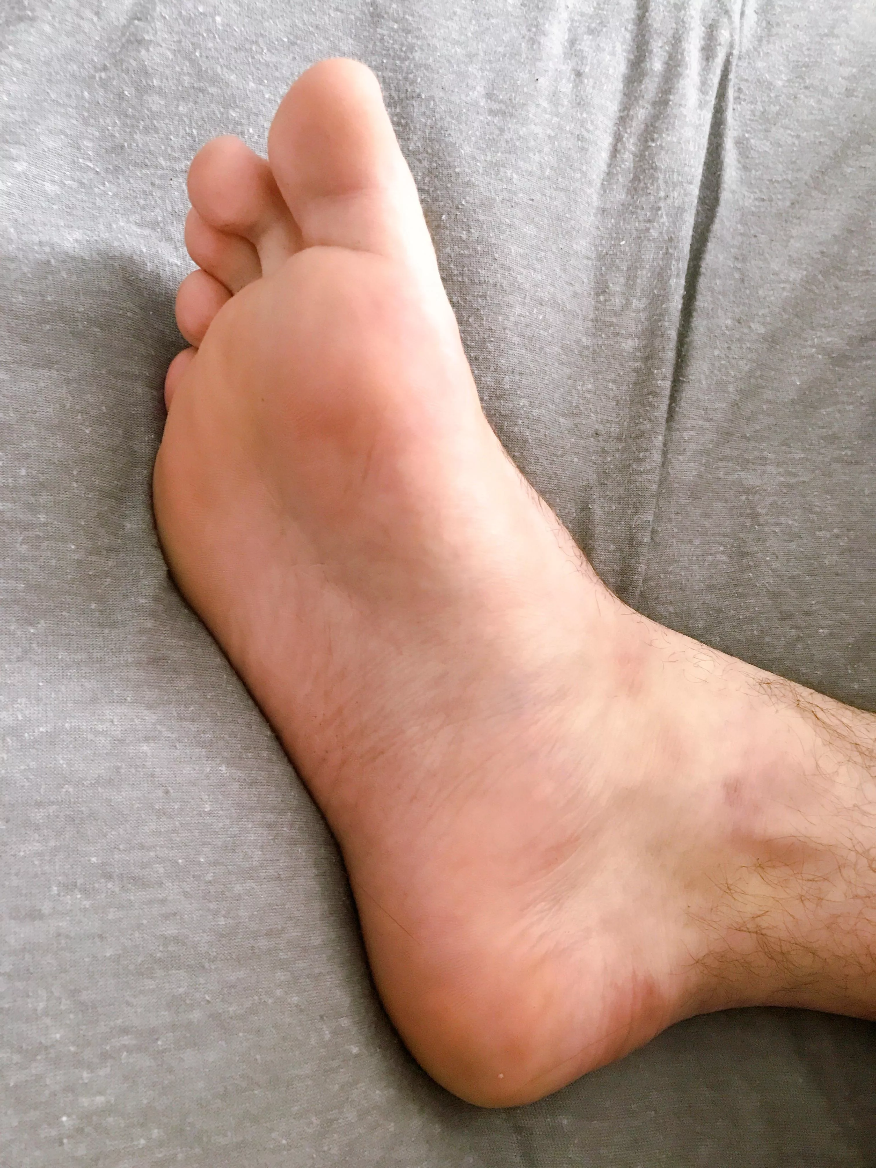 Just got off work.. who wants to give them a good rub down? size 12 👅 posted by cb_xlr