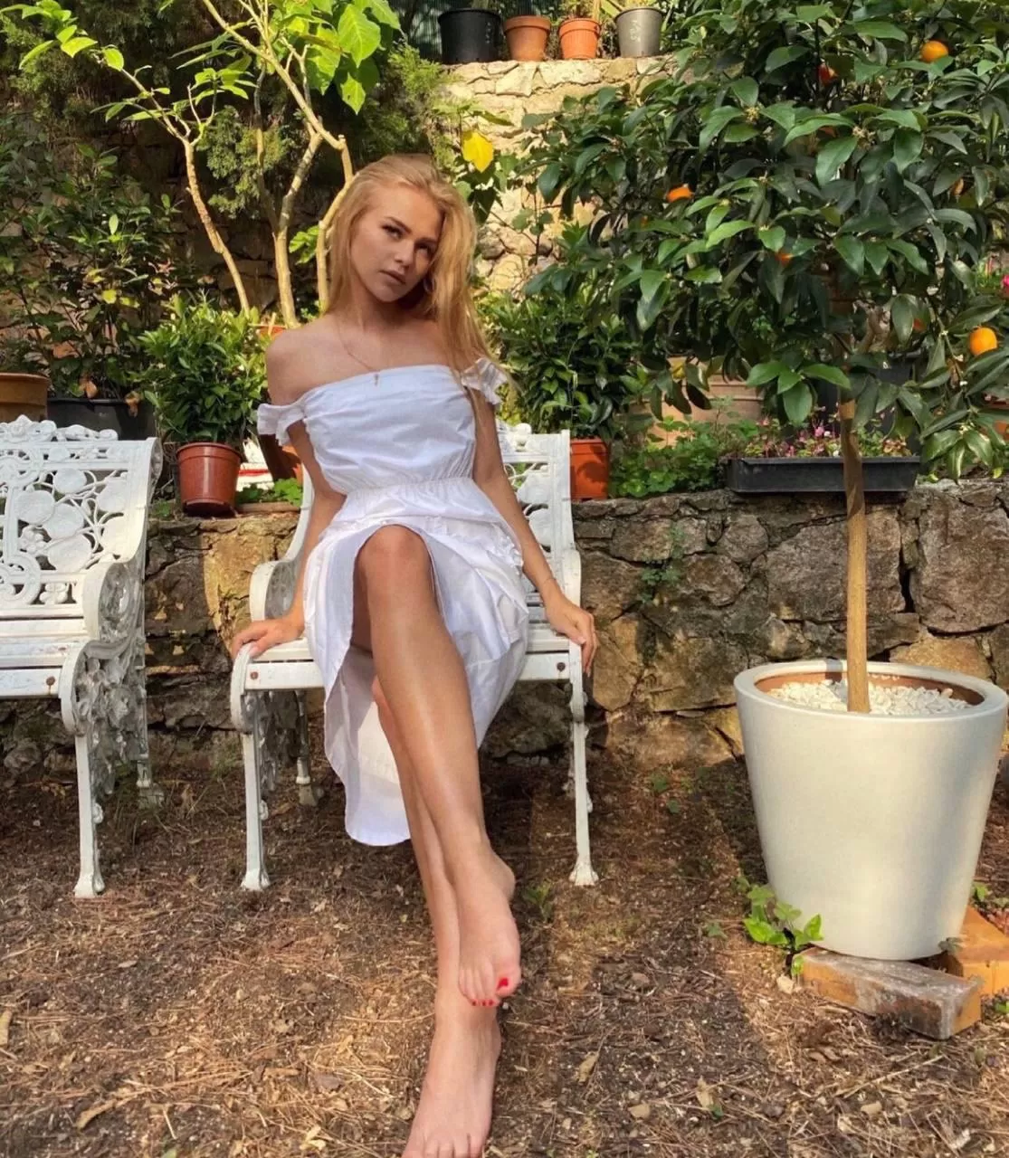 Just haven’t post anything for awhile🦋Do you like white dresses ? posted by Codxo