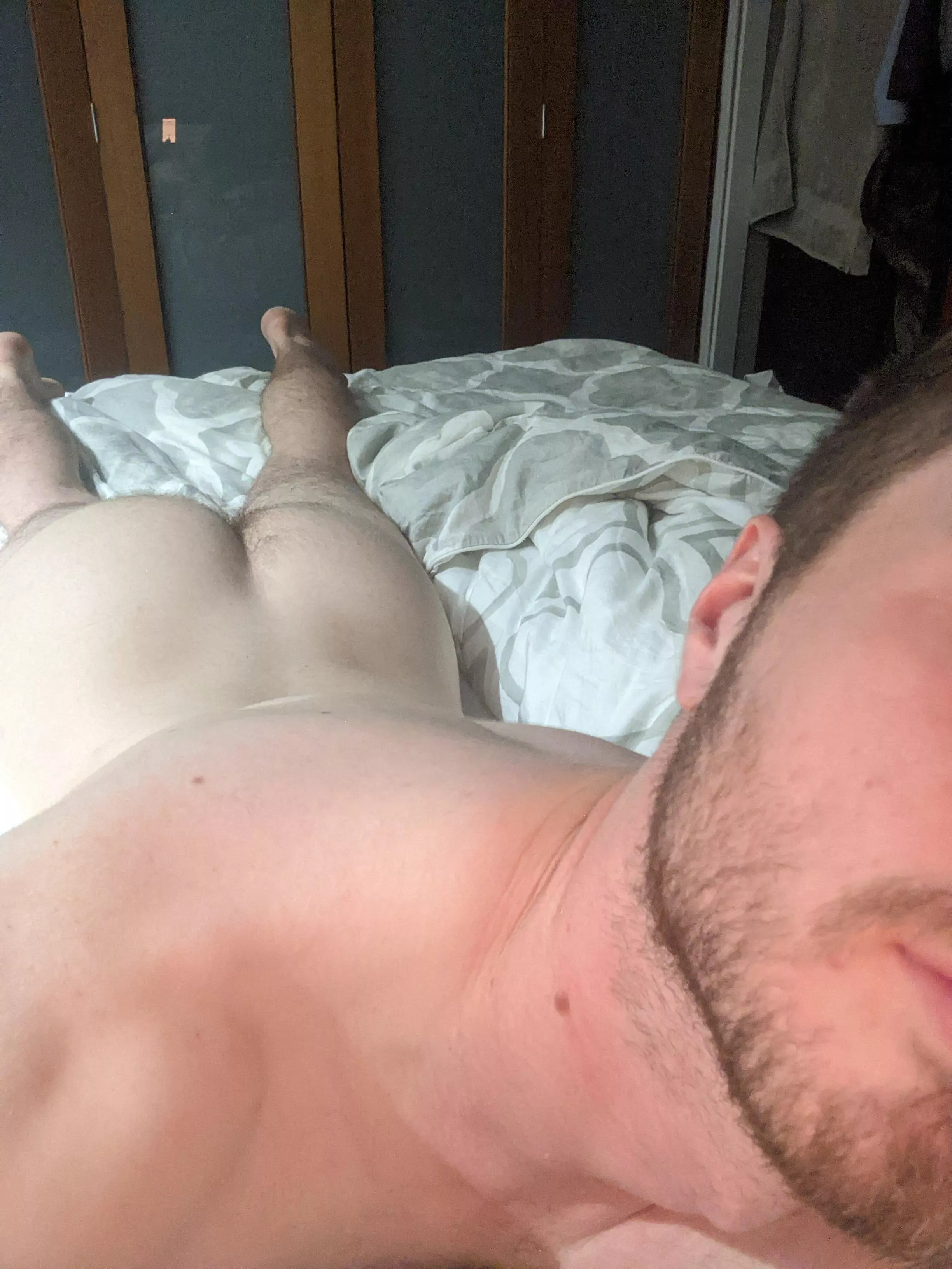 Just laying waiting for so(m)eone to keep me company posted by jillybob12