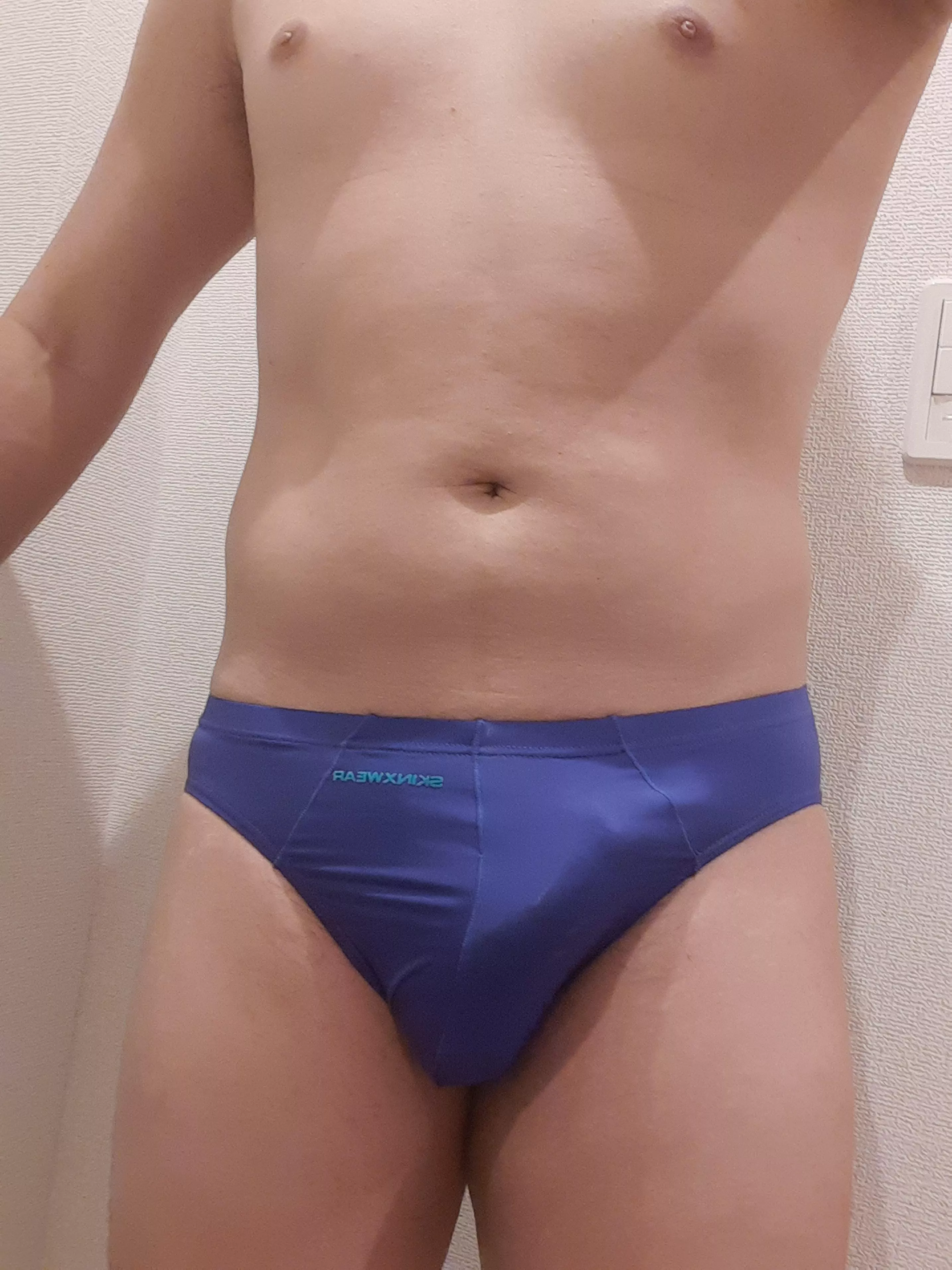 Just showing off what I'm wearing now posted by petesecretside