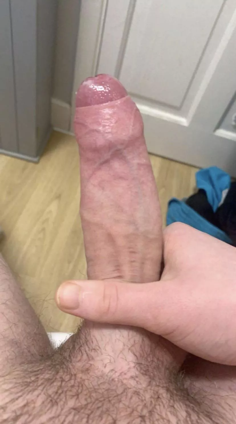 Just turned 18 and First post on here and a lil shy about my penis. Be gentle posted by MicroBoy18