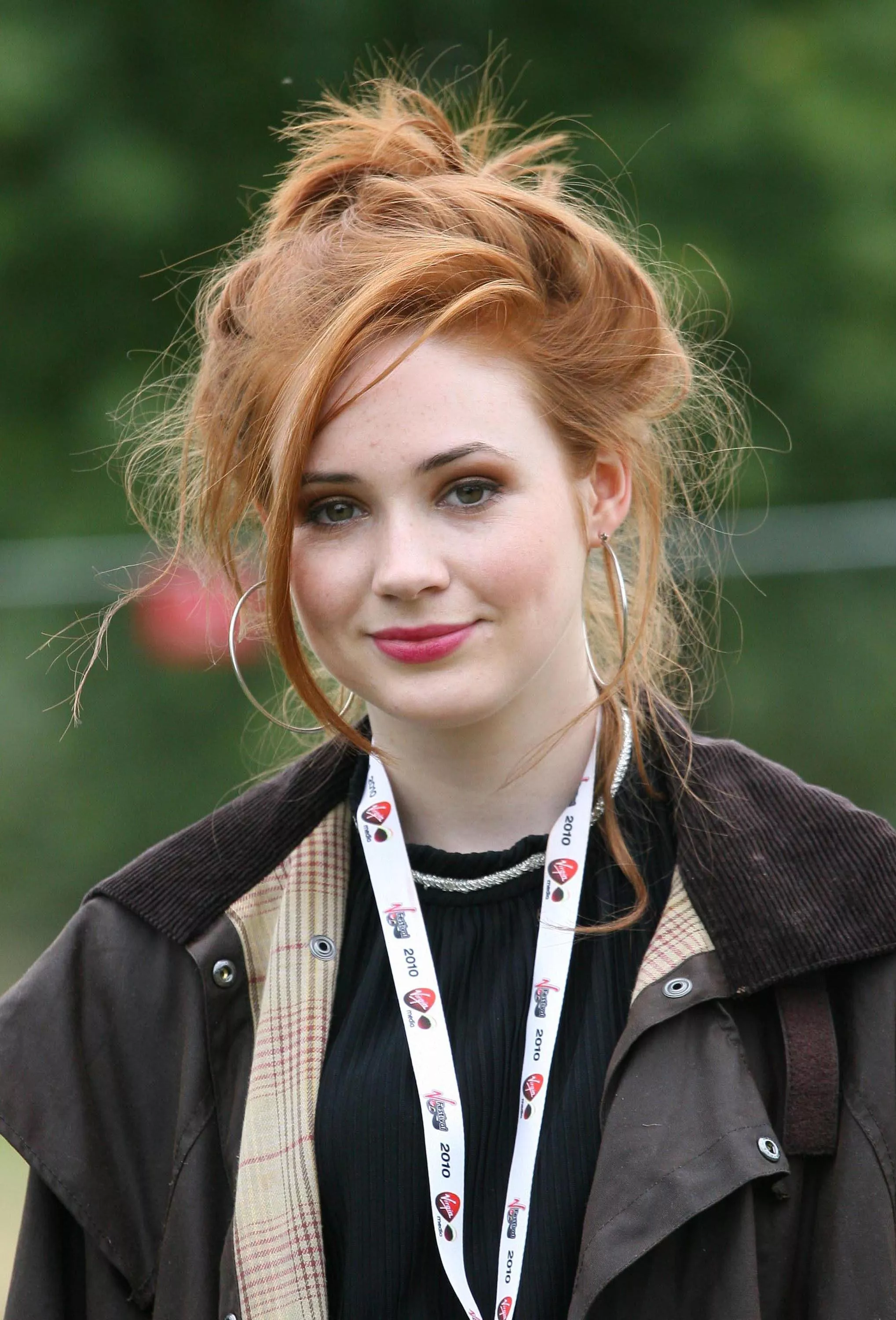 Karen Gillan posted by ImProbablyNotABird