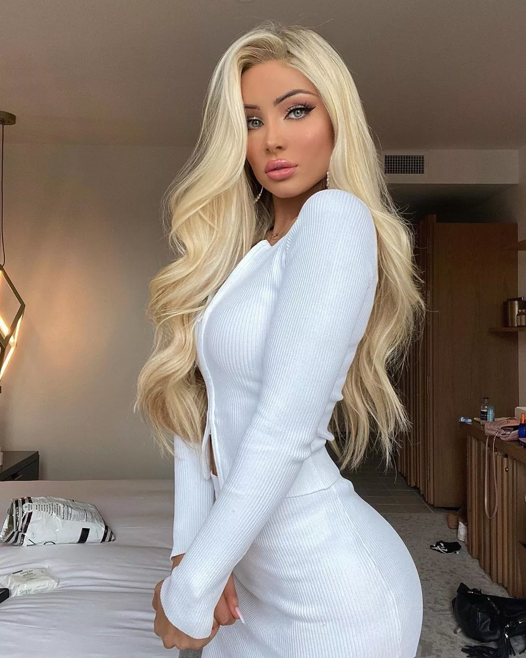 Katerina Rozmajzl posted by gooningaccount