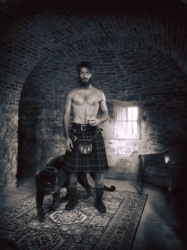 Kilted man and his pet posted by Anatolysdream