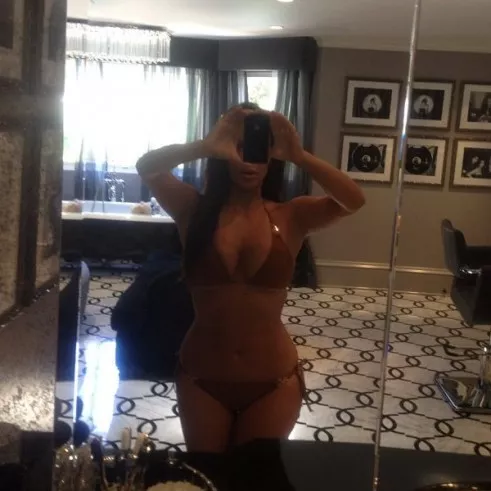 Kim looks so hot in tiny bikini posted by chinweume