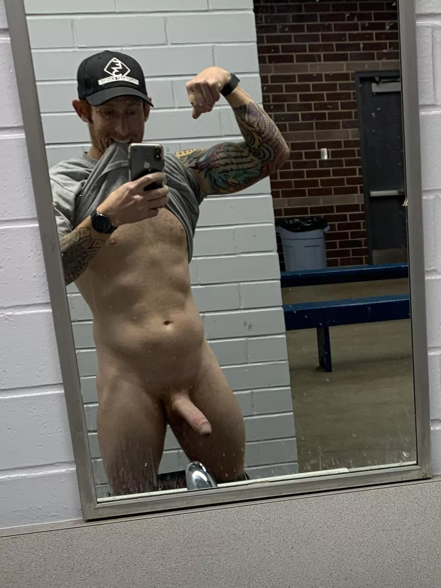 Kind of bored at work. But really feeling this gym progress. What do you ladies think. You want come keep me company. Shoot me a message posted by muscleginger31