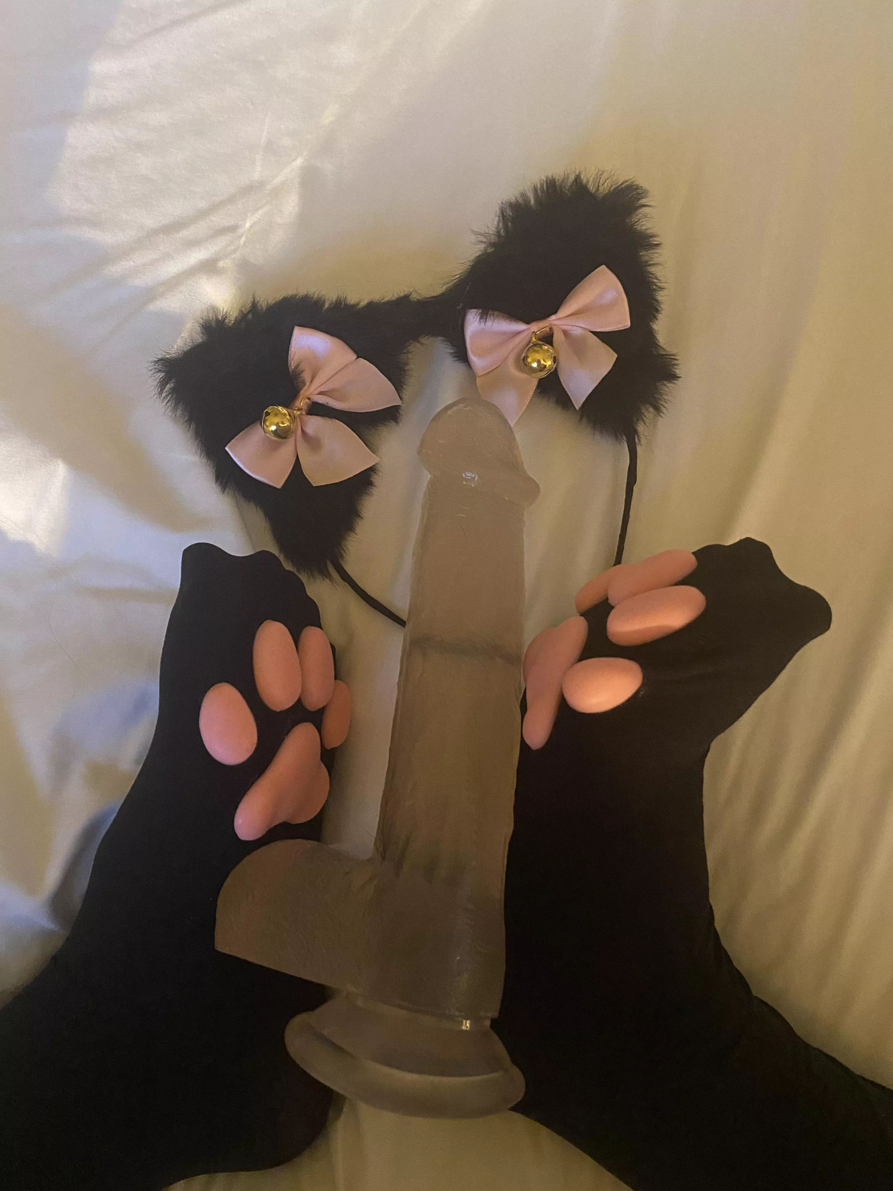 kitty footjob ;3 posted by rubykittie