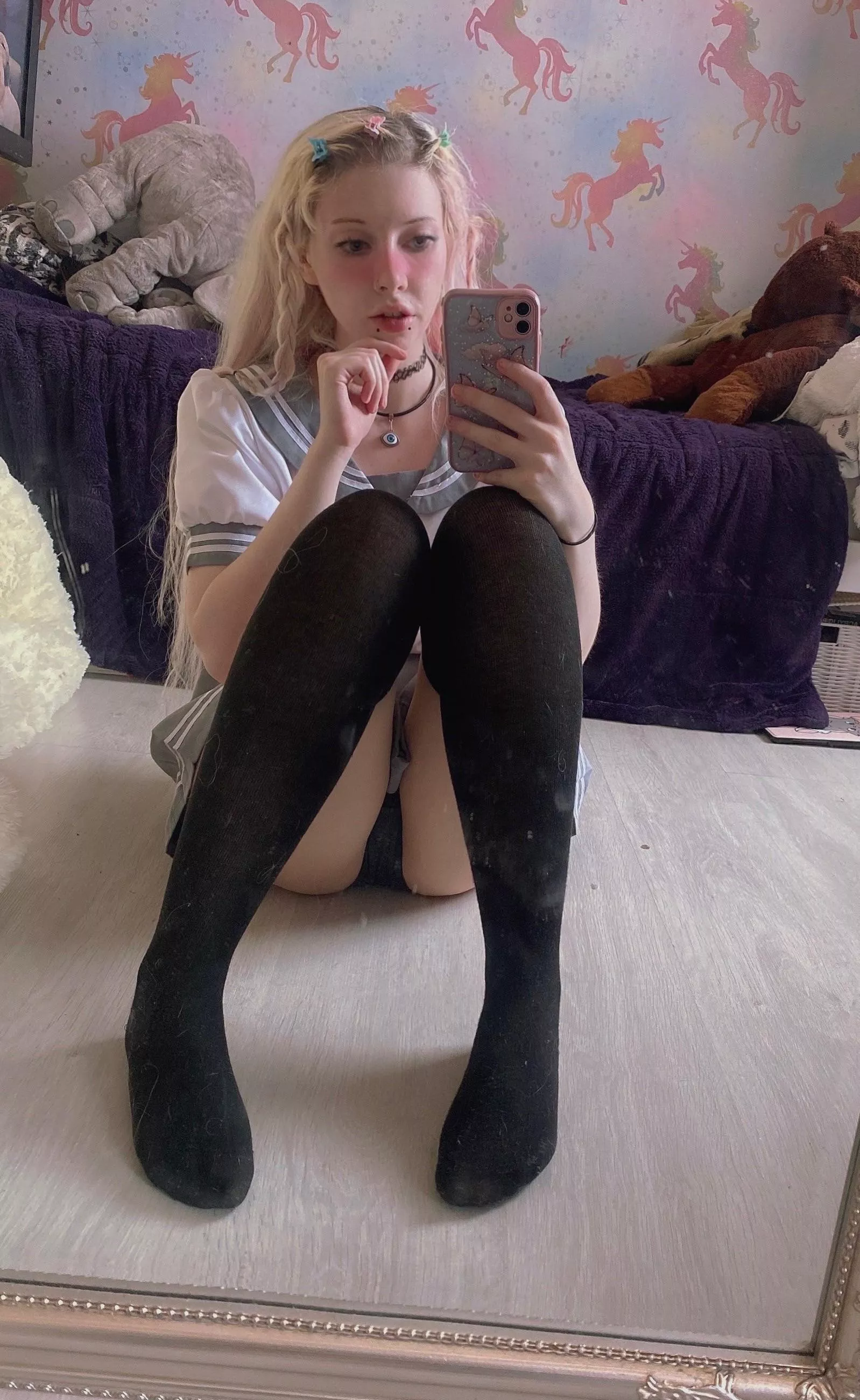 ♡ Knee socks and skirts are a perfect combo ♡ posted by littlepepperpeach