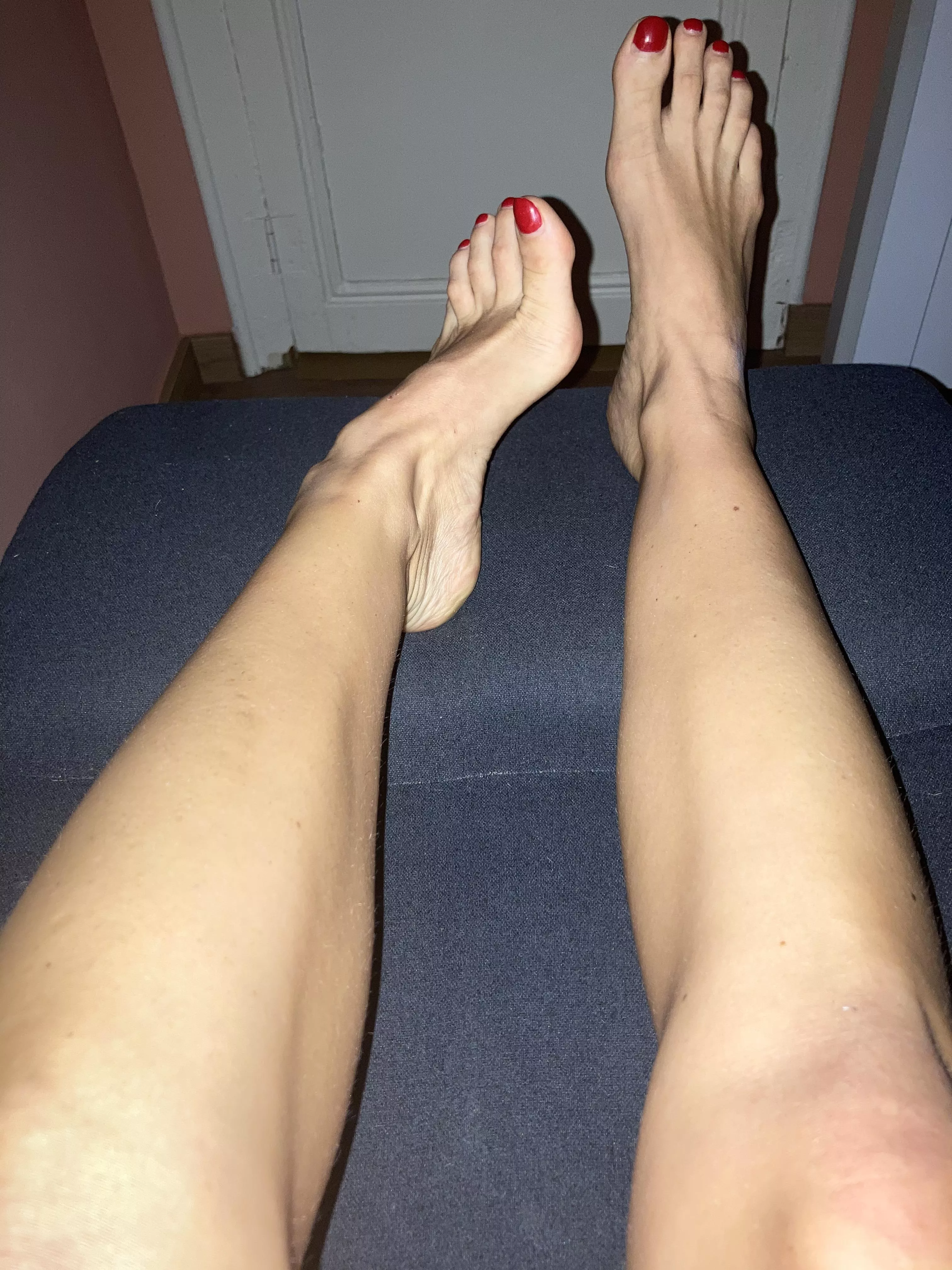 Kneel and suck these long toes whilst I've got my feet up will you? 👅 posted by KatieFoot