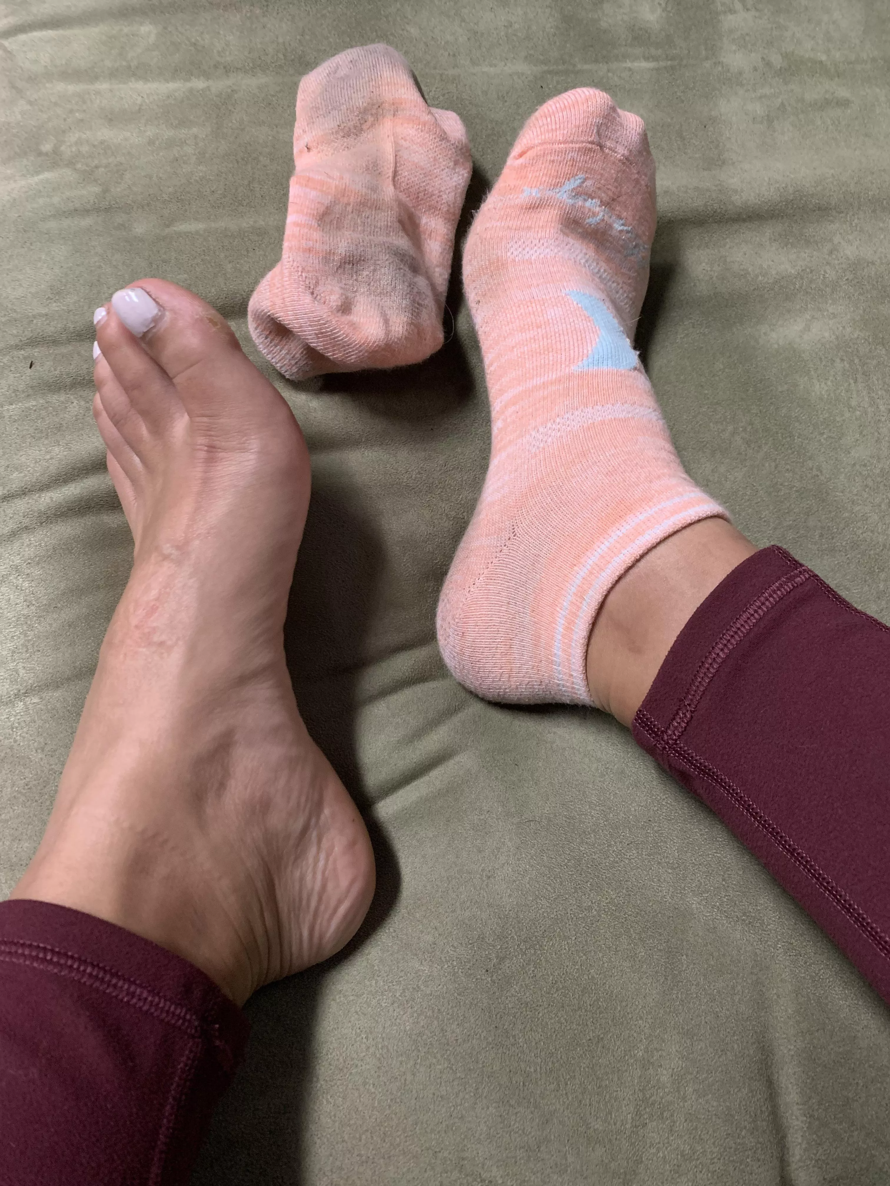 Kneel down and admire 🦶[selling] posted by librabutterfly