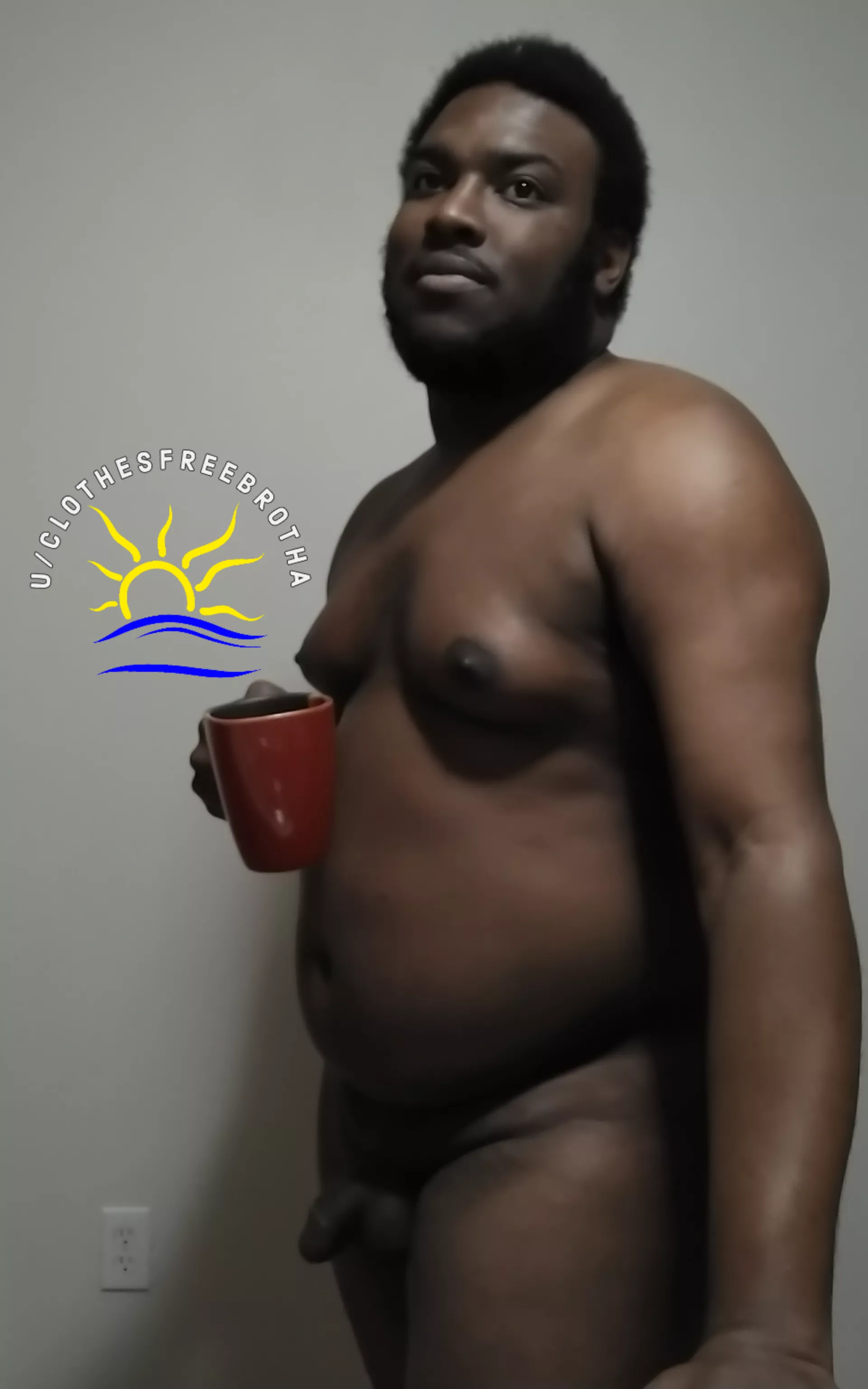 Last naked coffee of 2021. Hope you all spend New years safely and hopefully as naked as you wanna be! 💚✌🏿😁 posted by clothesfreebrotha