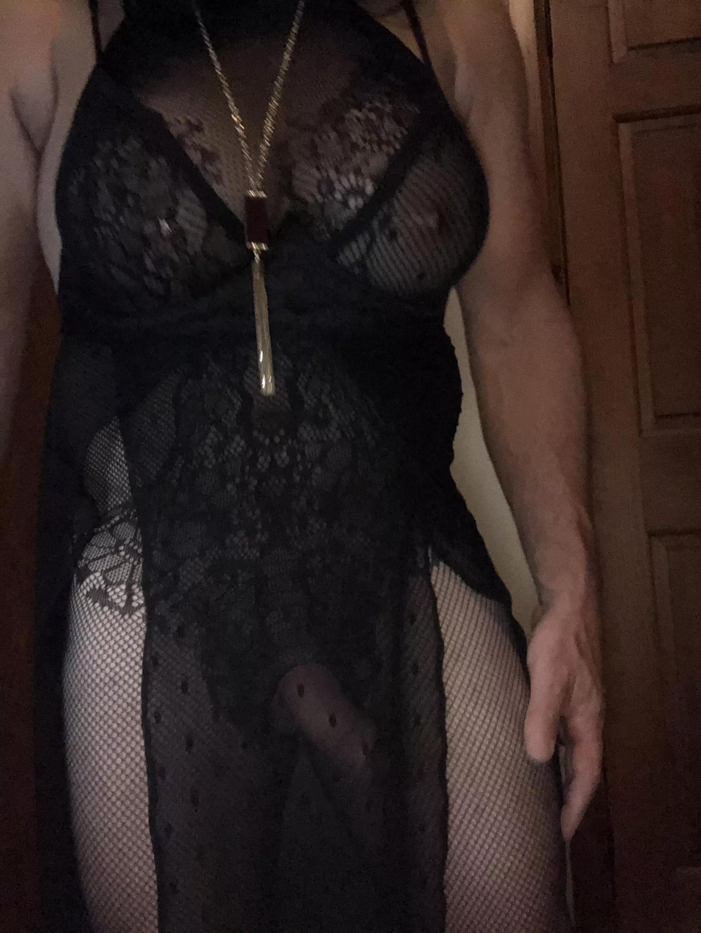 Late night black lingerie always gets me in the mood 😍 posted by Ftoy6667