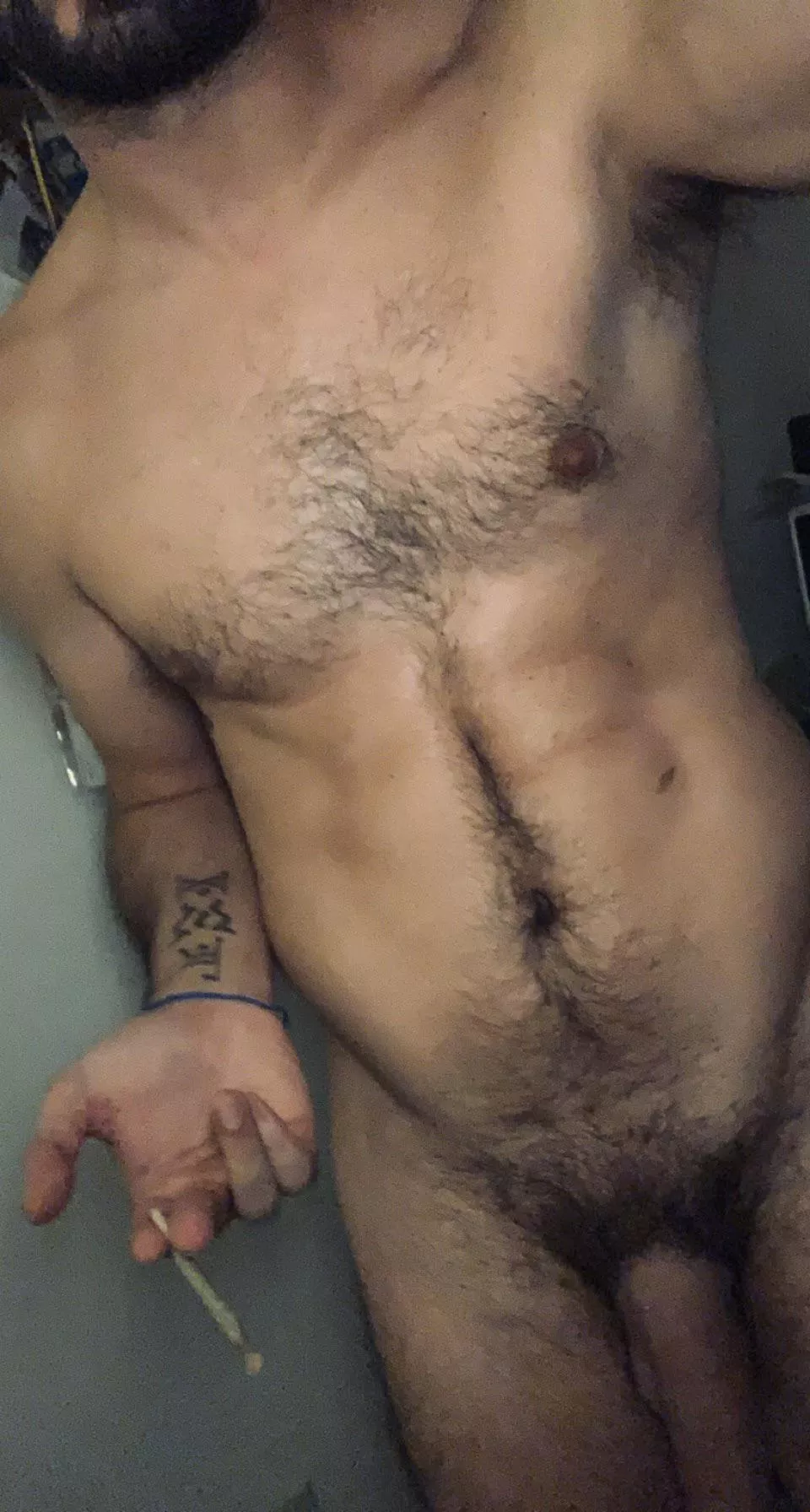 Late night s[M]oke sesh? posted by EsParaVos