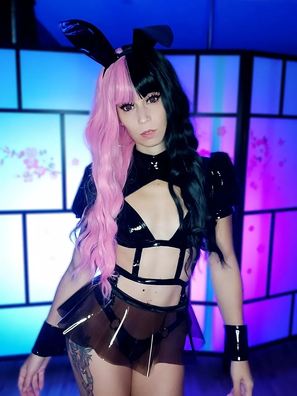 Latex Bunny Girl posted by LisaYume