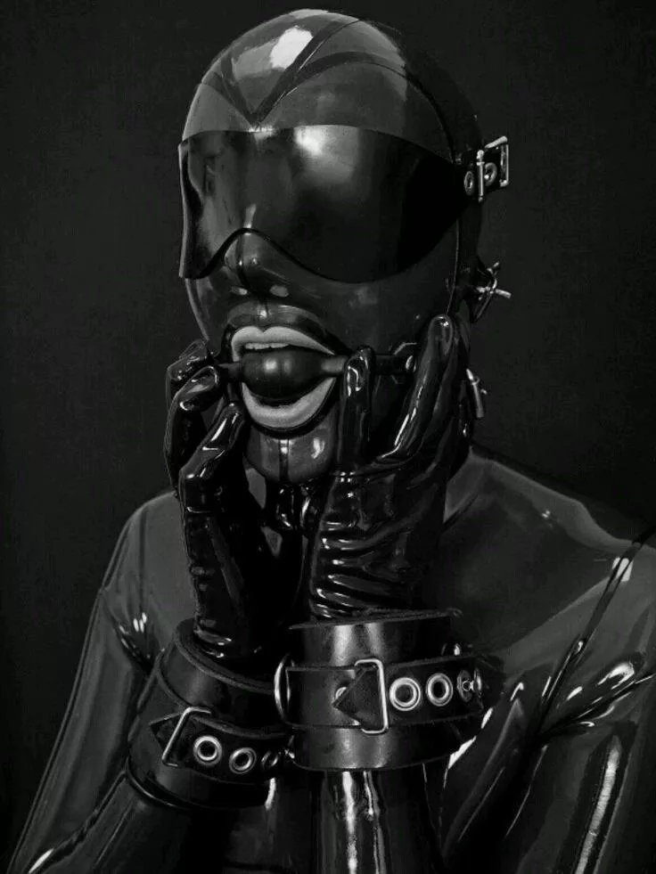 latex lover posted by double_clone