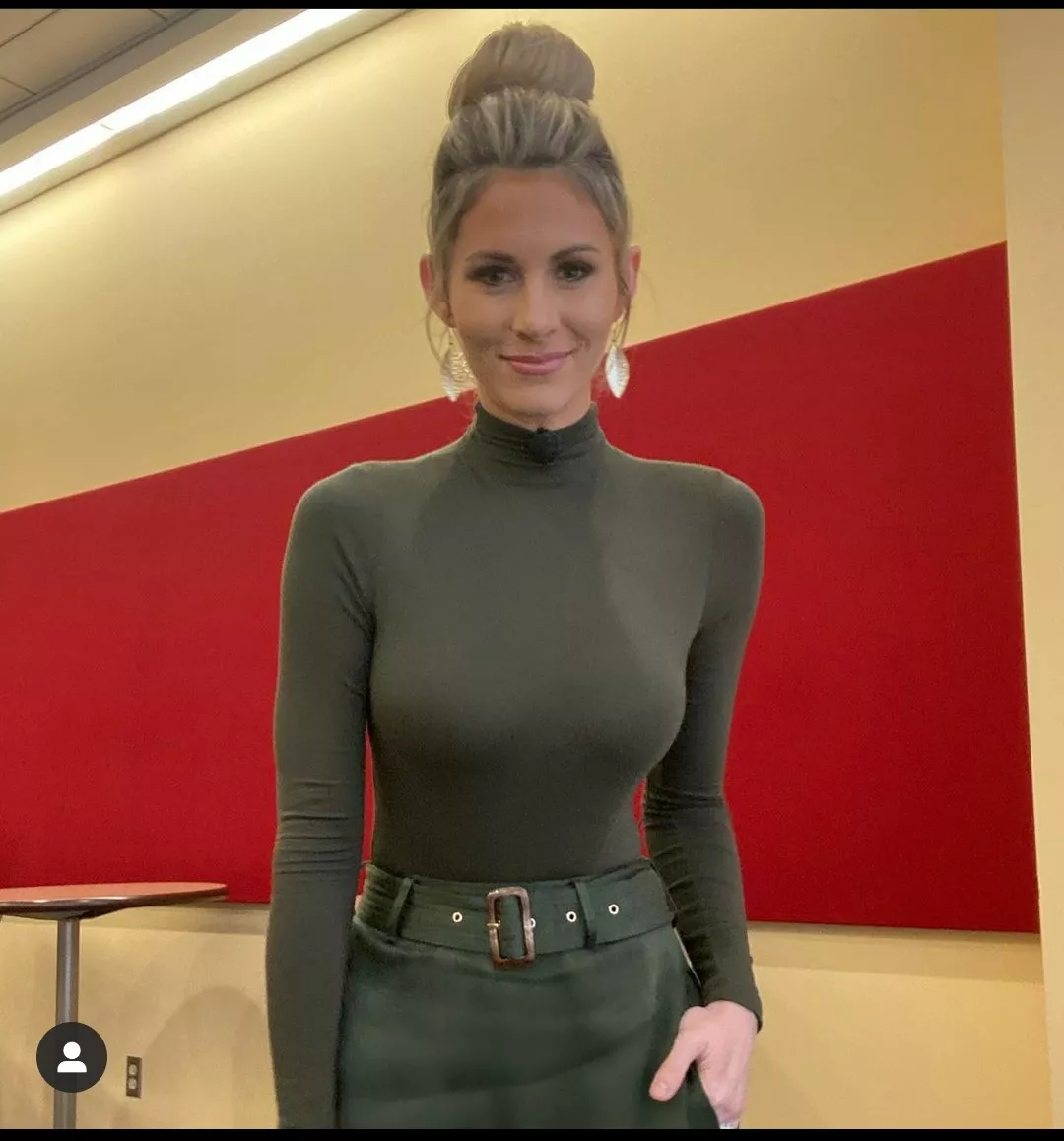 Laura Rutledge posted by IfYouAintFirstUrLast