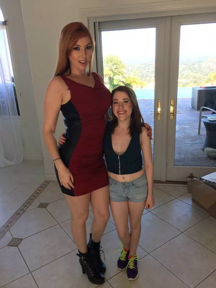 Lauren Phillips - 5â€™11â€ / Alice Merchesi - 4â€™6â€ posted by [deleted]