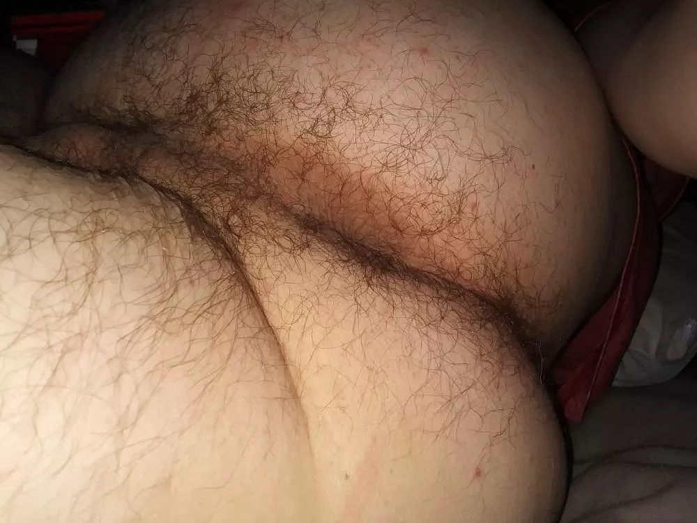 Laying down posted by Bootyflooty