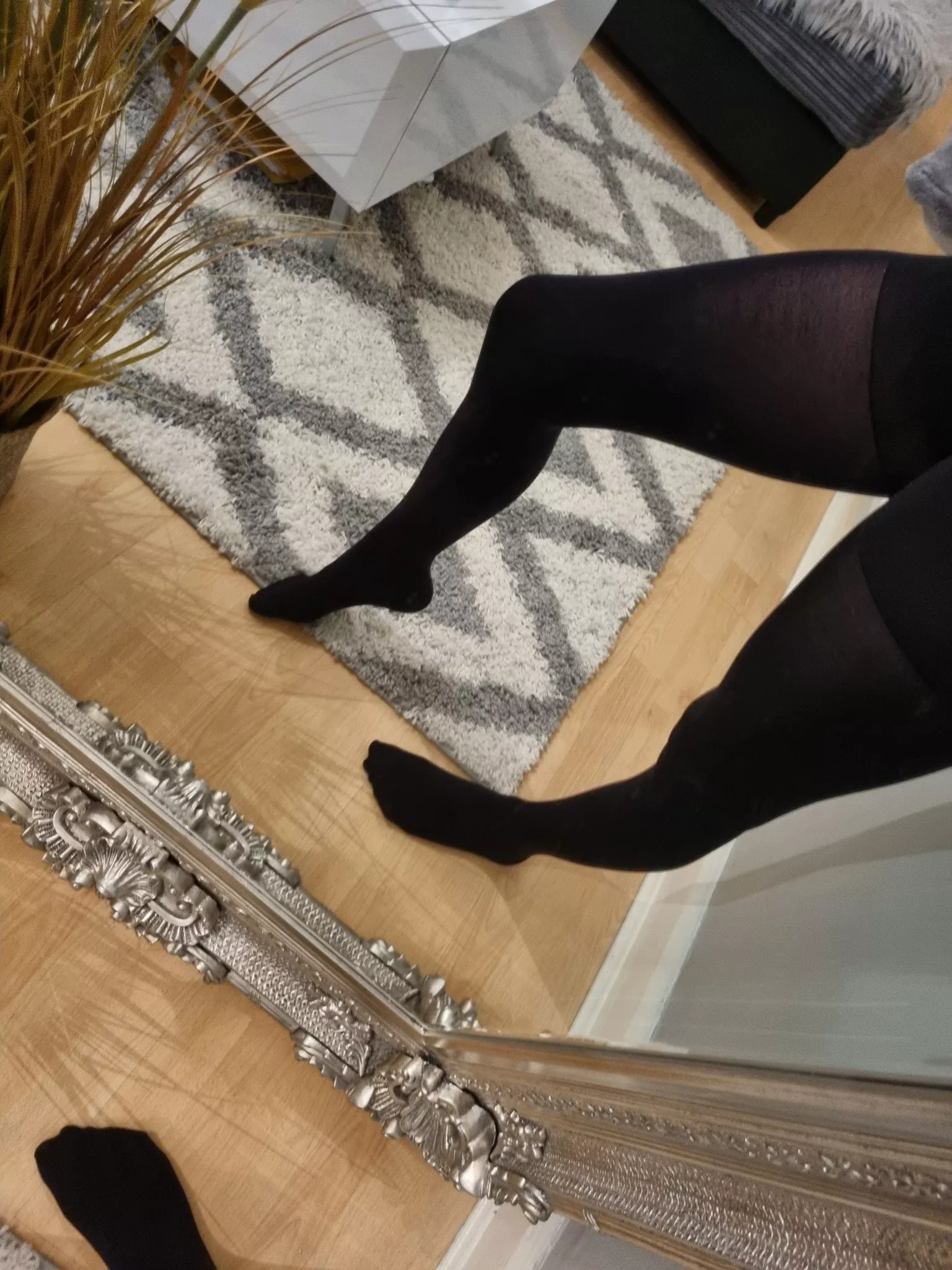 Lazy pantyhose day posted by GoddessFK