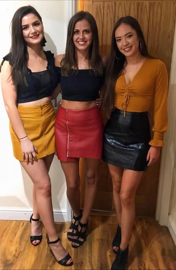 Leather skirts all around! Lovely! posted by admirer1234