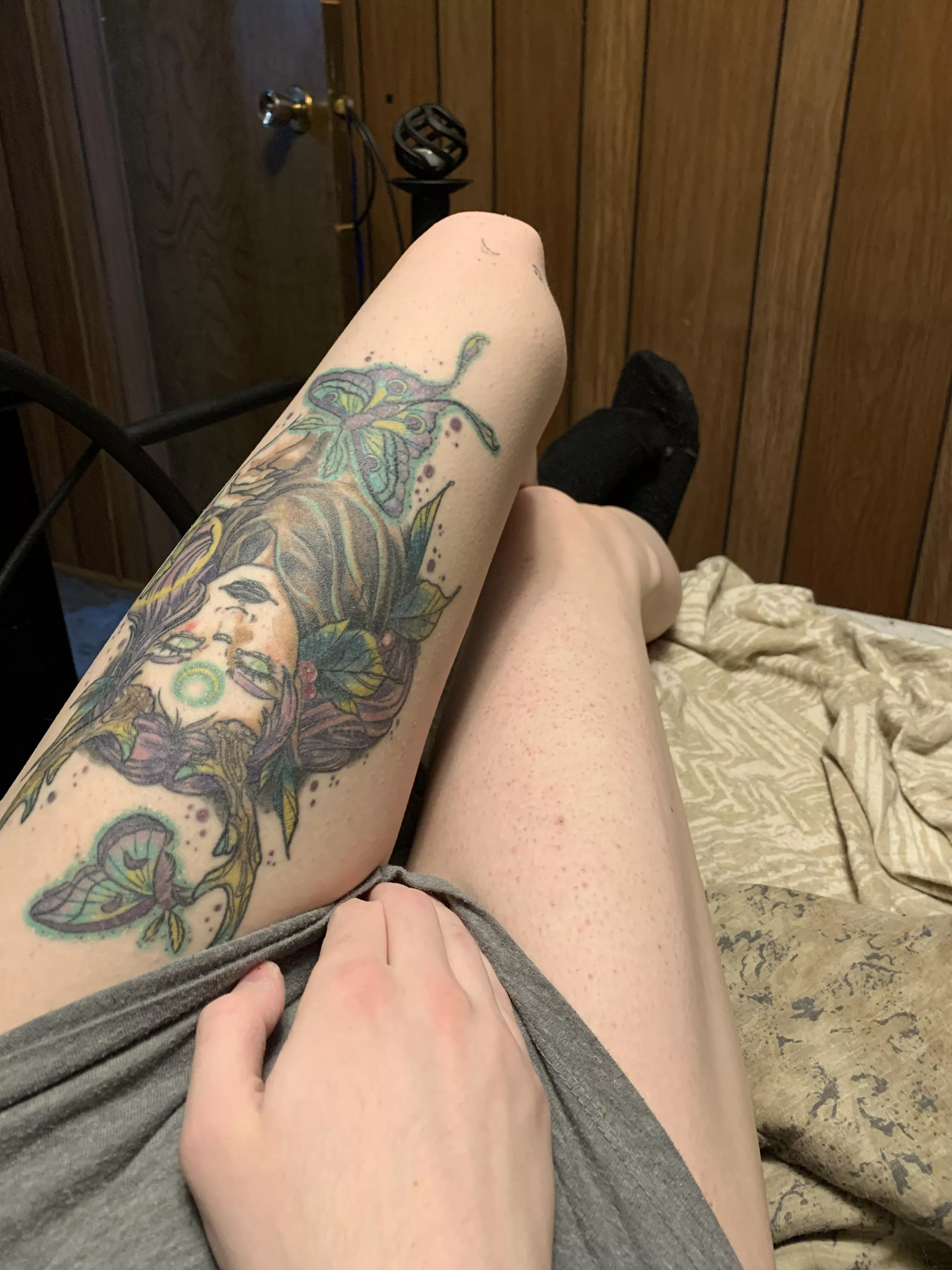 Leg? [F] [T] posted by Msbaubles