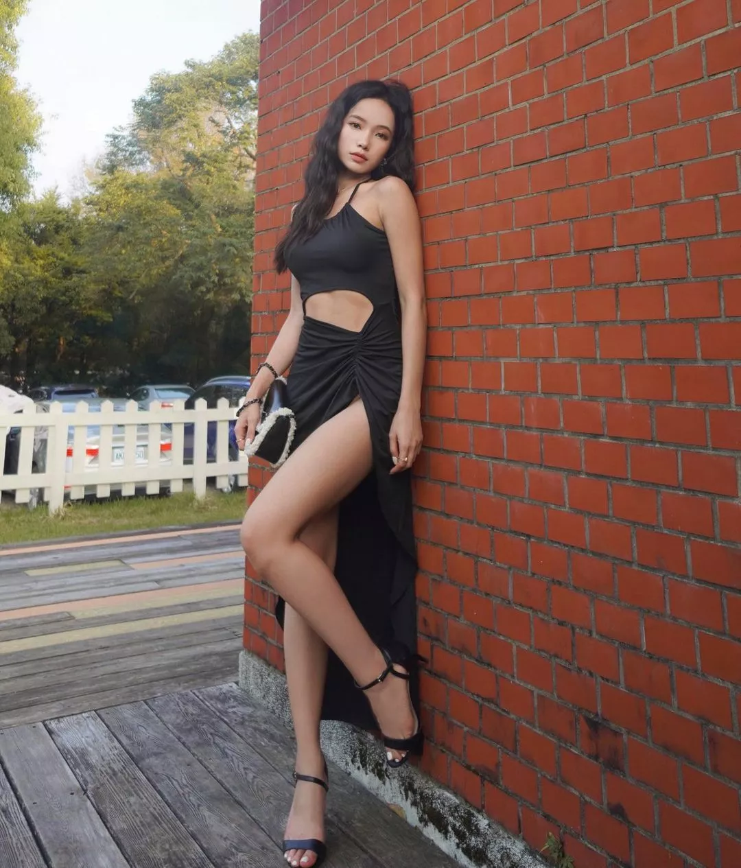 Leggy asian posted by Majestic_Painter8660