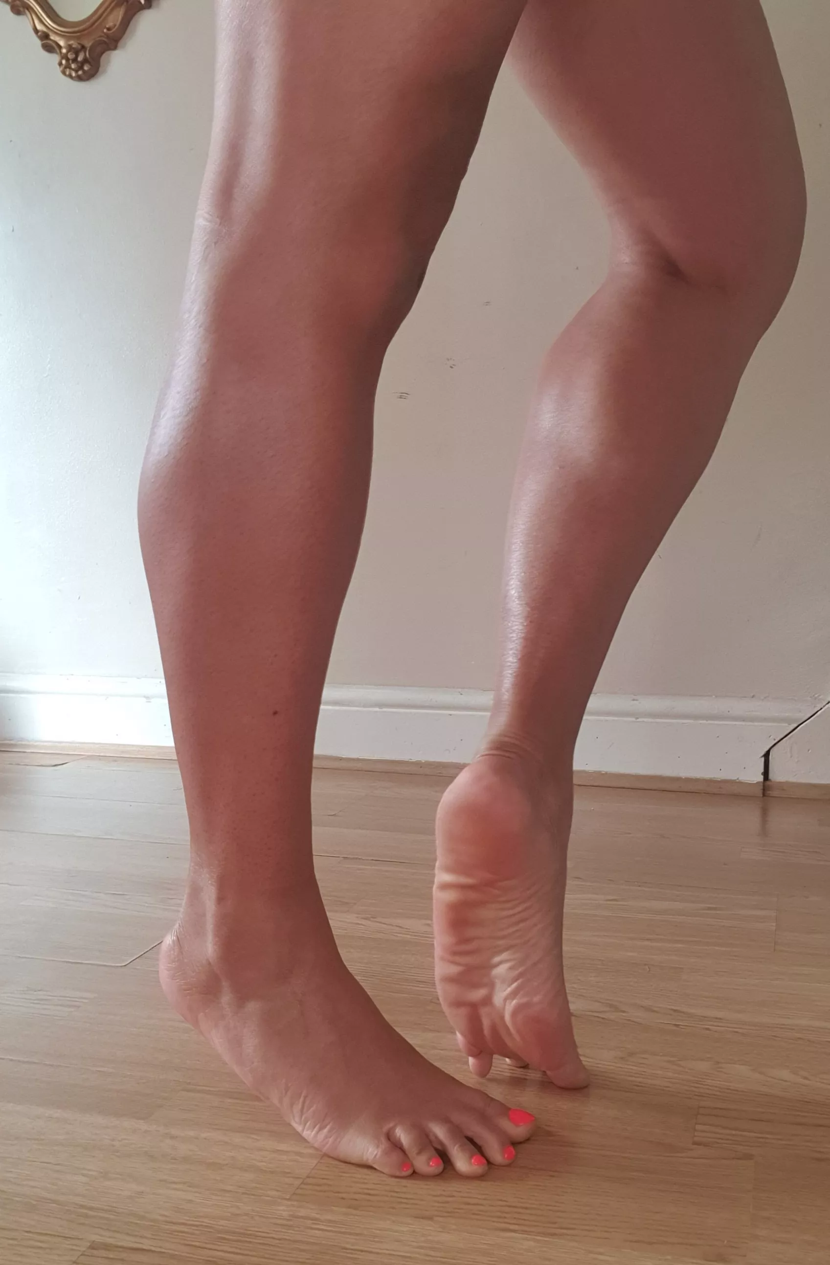 Legs and feet for you x posted by lizzybrownUK