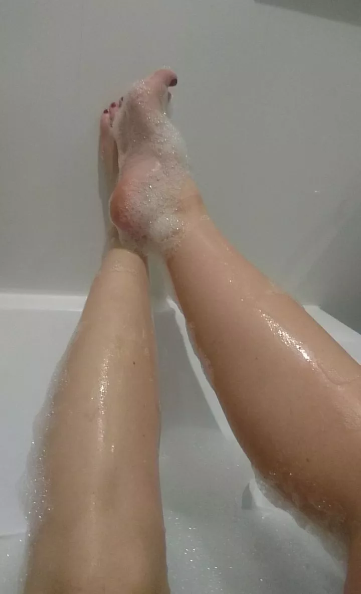 Legs and Suds...😘 posted by stacey_summers2021