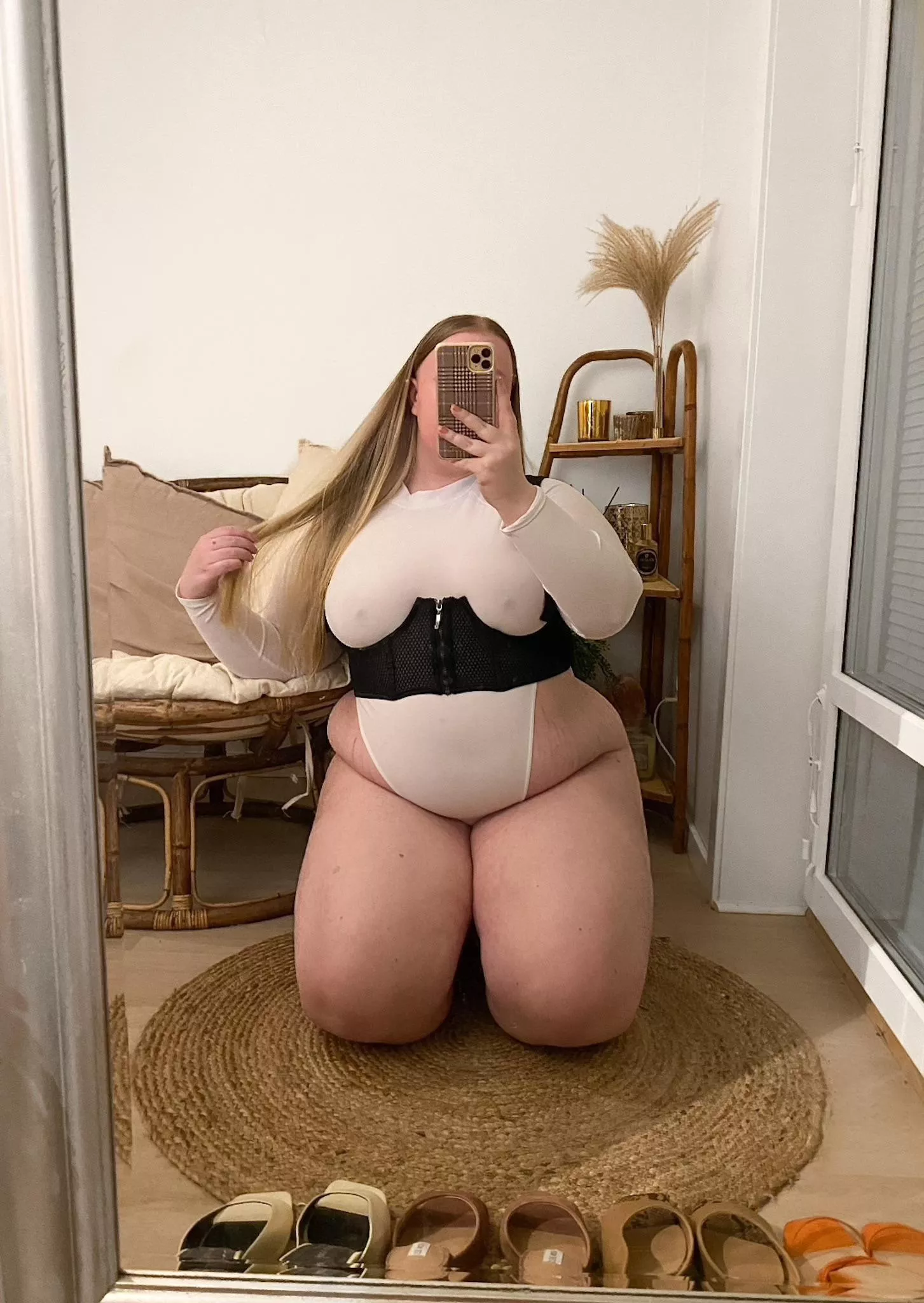 Let me be your thicc baddie ðŸ˜‰ posted by softasacloud