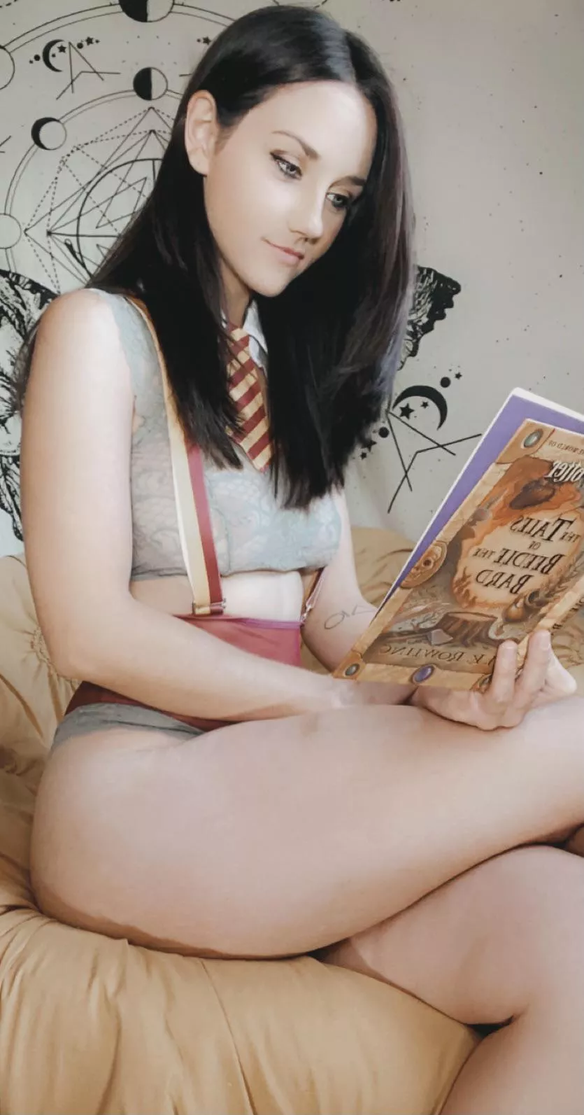 Let me read you a tale. Then, put your potion inside me. Wands at the ready! posted by AvaCrucio