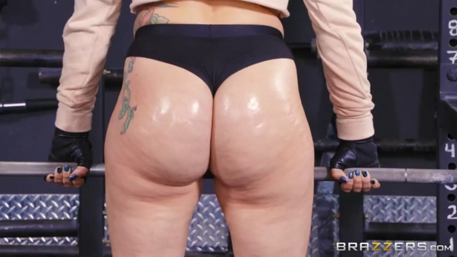 Let's celebrate Mandy's magnificent ass posted by whymex3