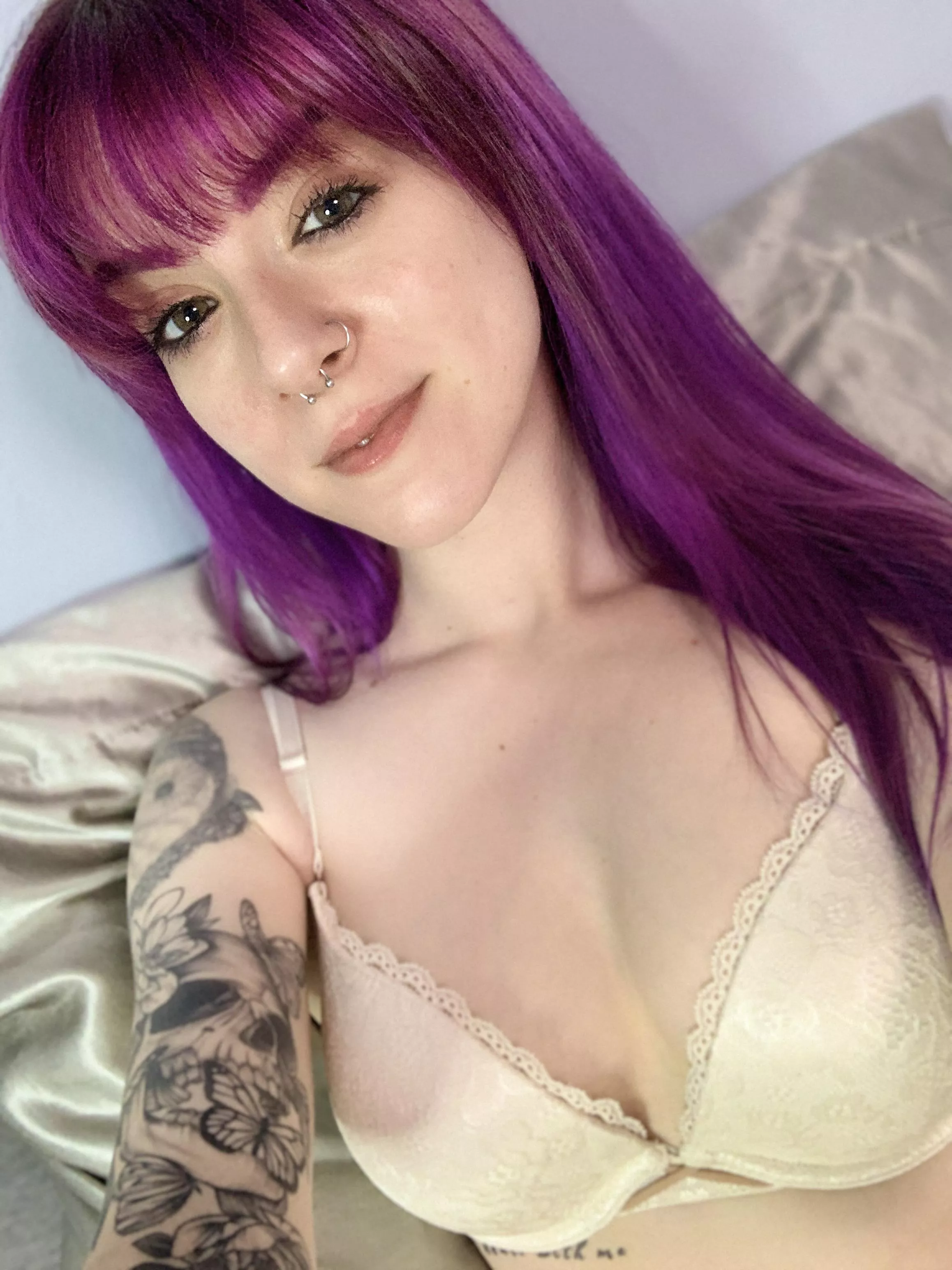 Let's Do Something Pervy ðŸ˜‹ðŸ’œ (self) posted by alyxeclypse