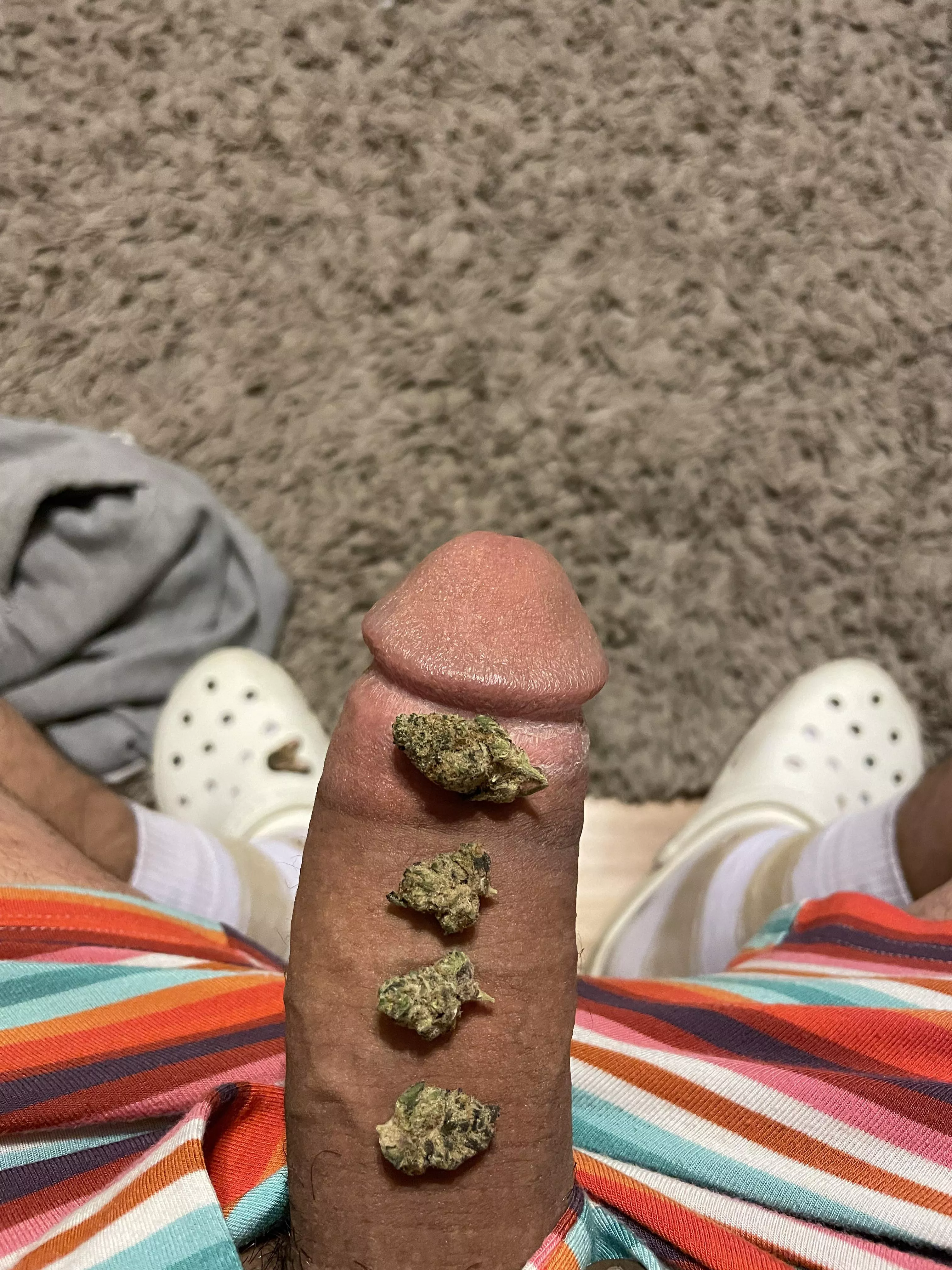 Let’s get fucking high [M] posted by goldchainsandjs