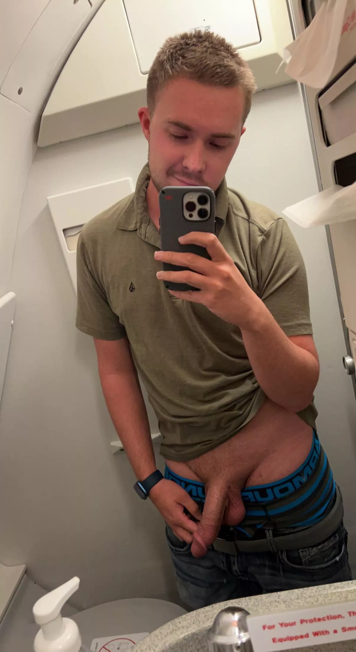 Letâ€™s join the mile high club posted by panoramicgay