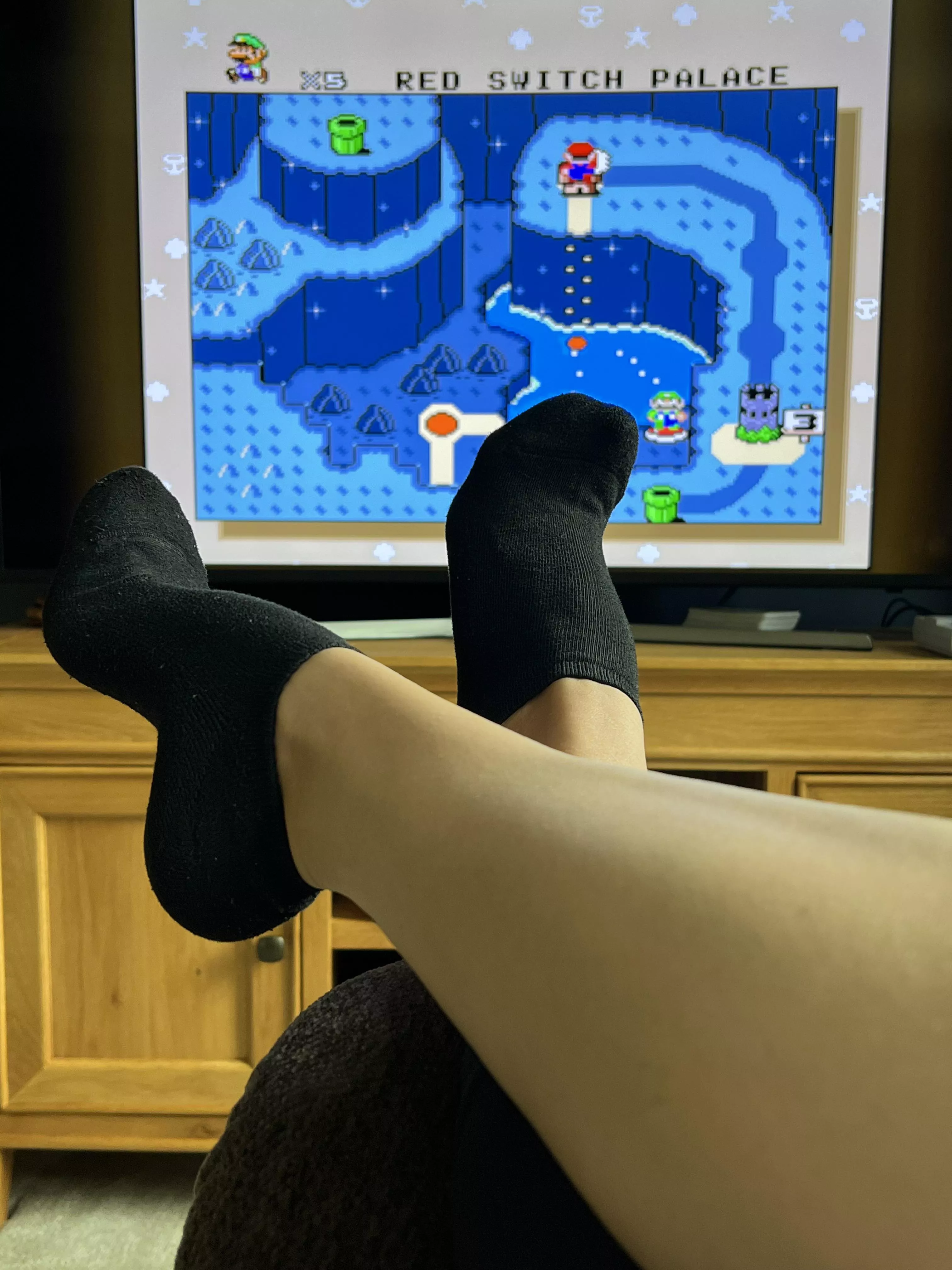 Let’s play Nintendo! I promise to rub my feet all over your body to distract you! 😈 posted by MsMadiWilder