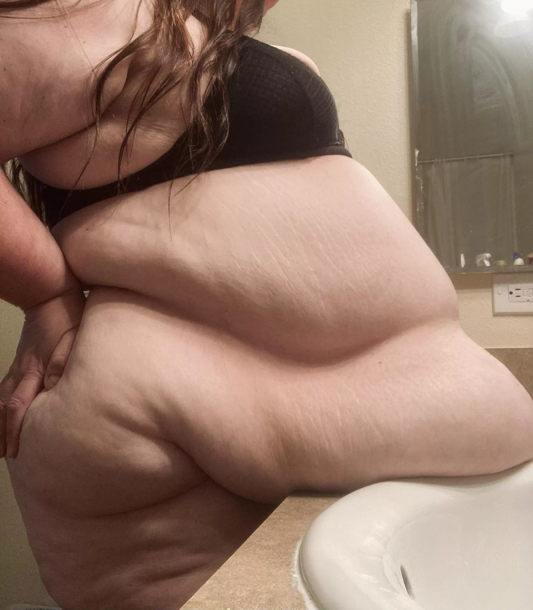 Letting my big belly rest on the counter posted by pinkbbw