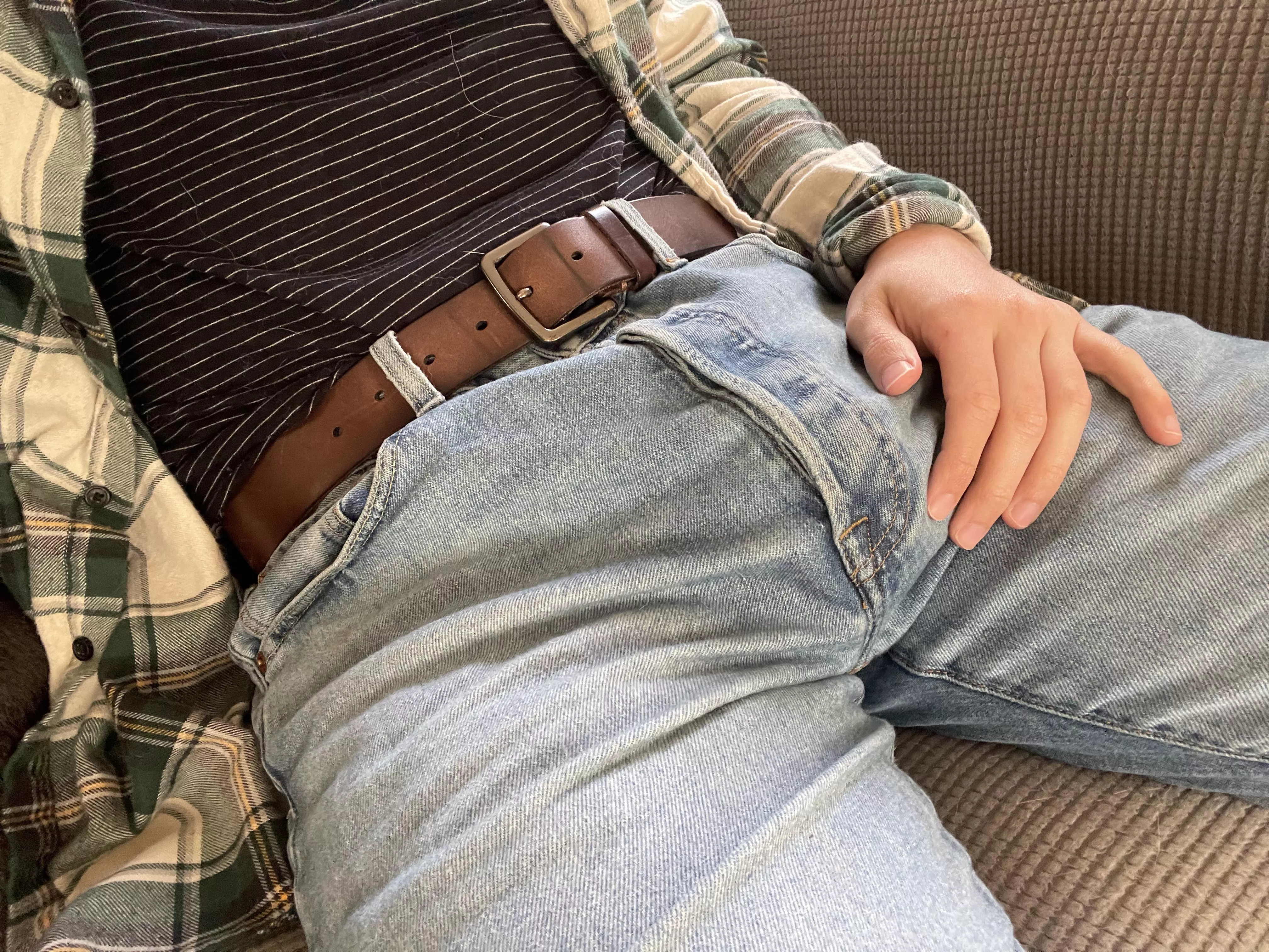 Levi’s jeans, nice leather belt 🤤 posted by mtd1997