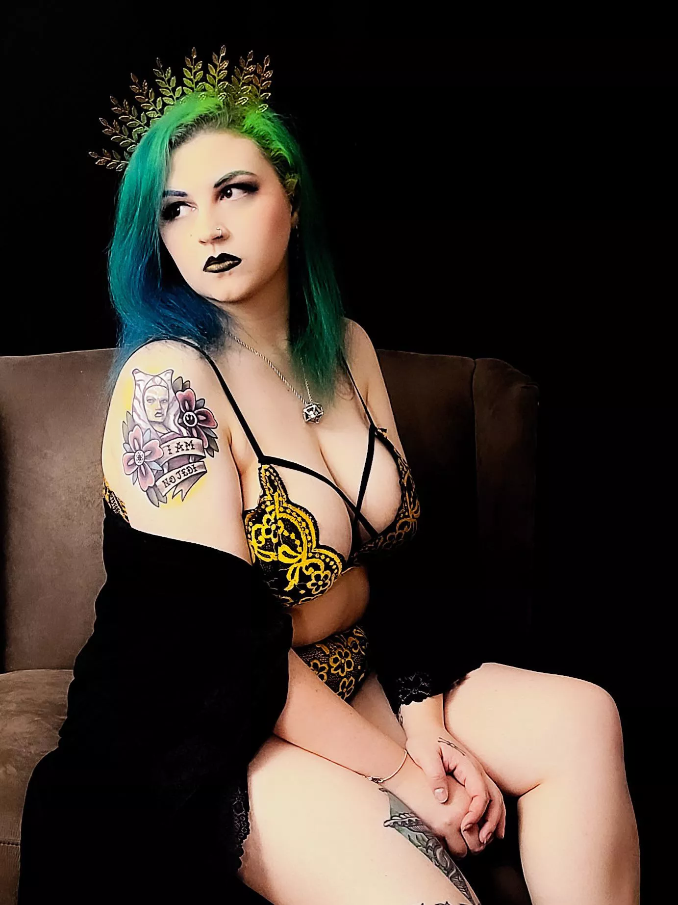 🖤 Like nerdy goth girls? Look no further! I can’t wait to drive you wild🥵💦 posted by The-Lady-Disdain