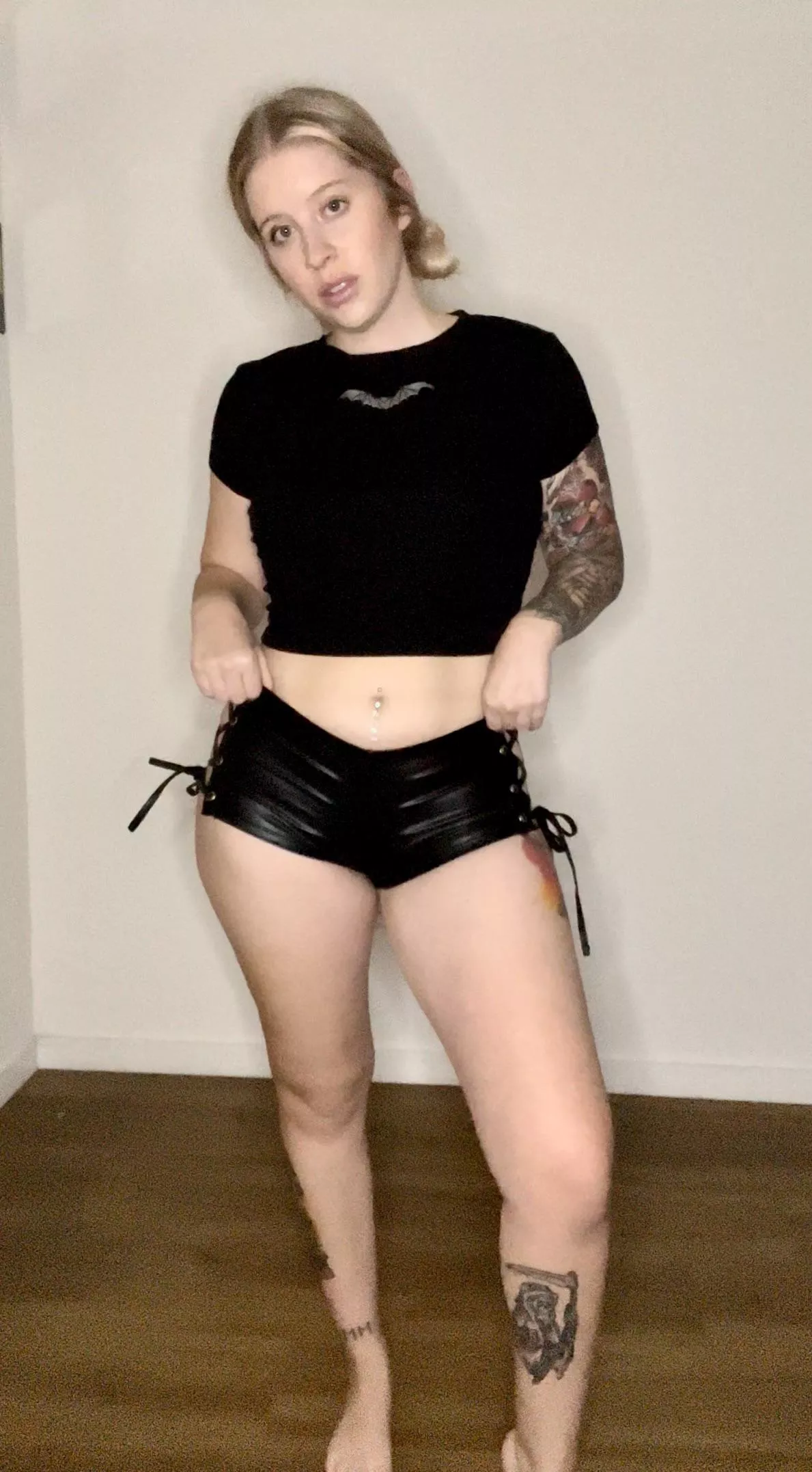 Like these shorts? 🖤 posted by ofparkerpreroll