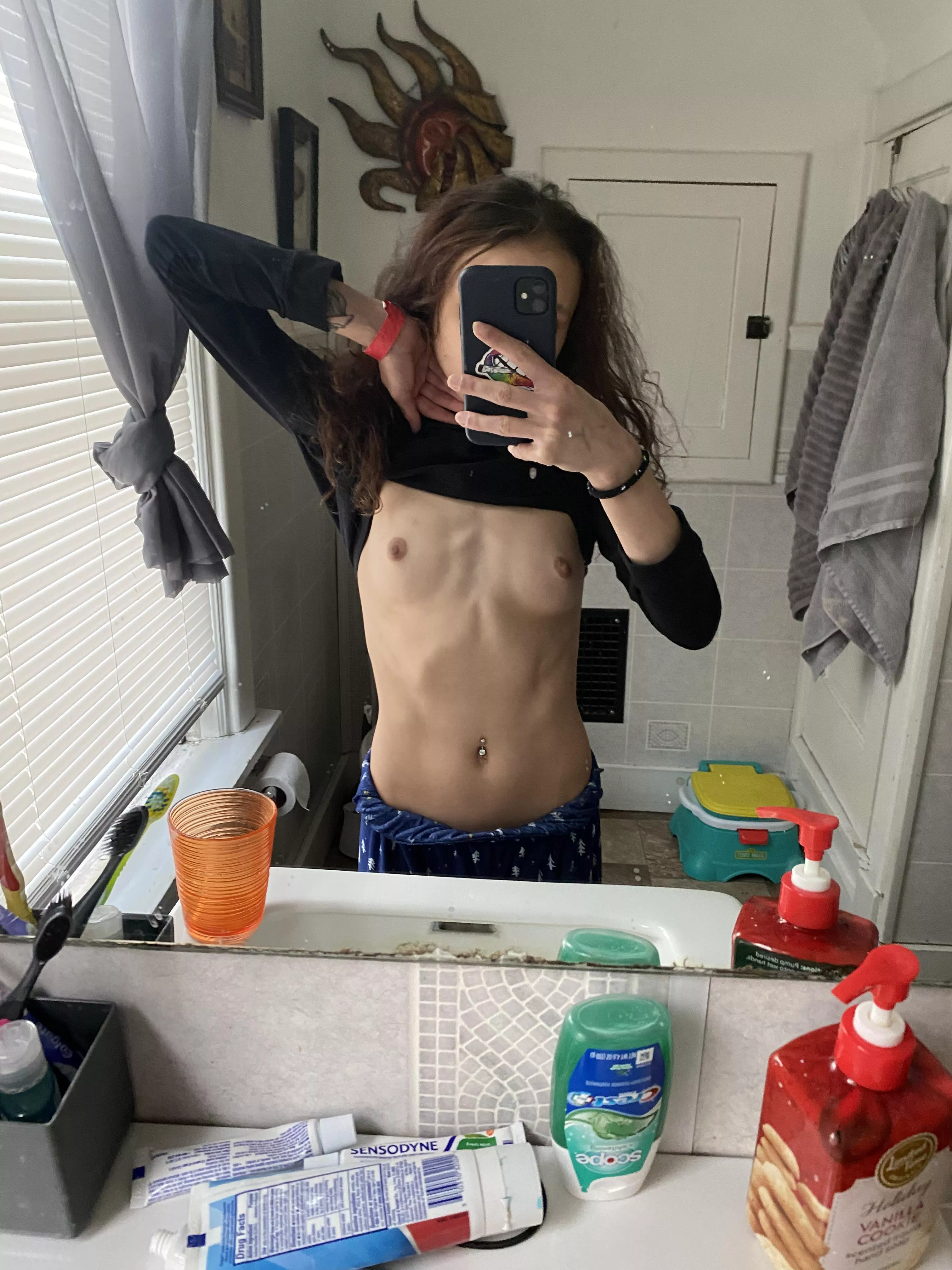 Little tits and a flat tummy :) posted by petitefreak13