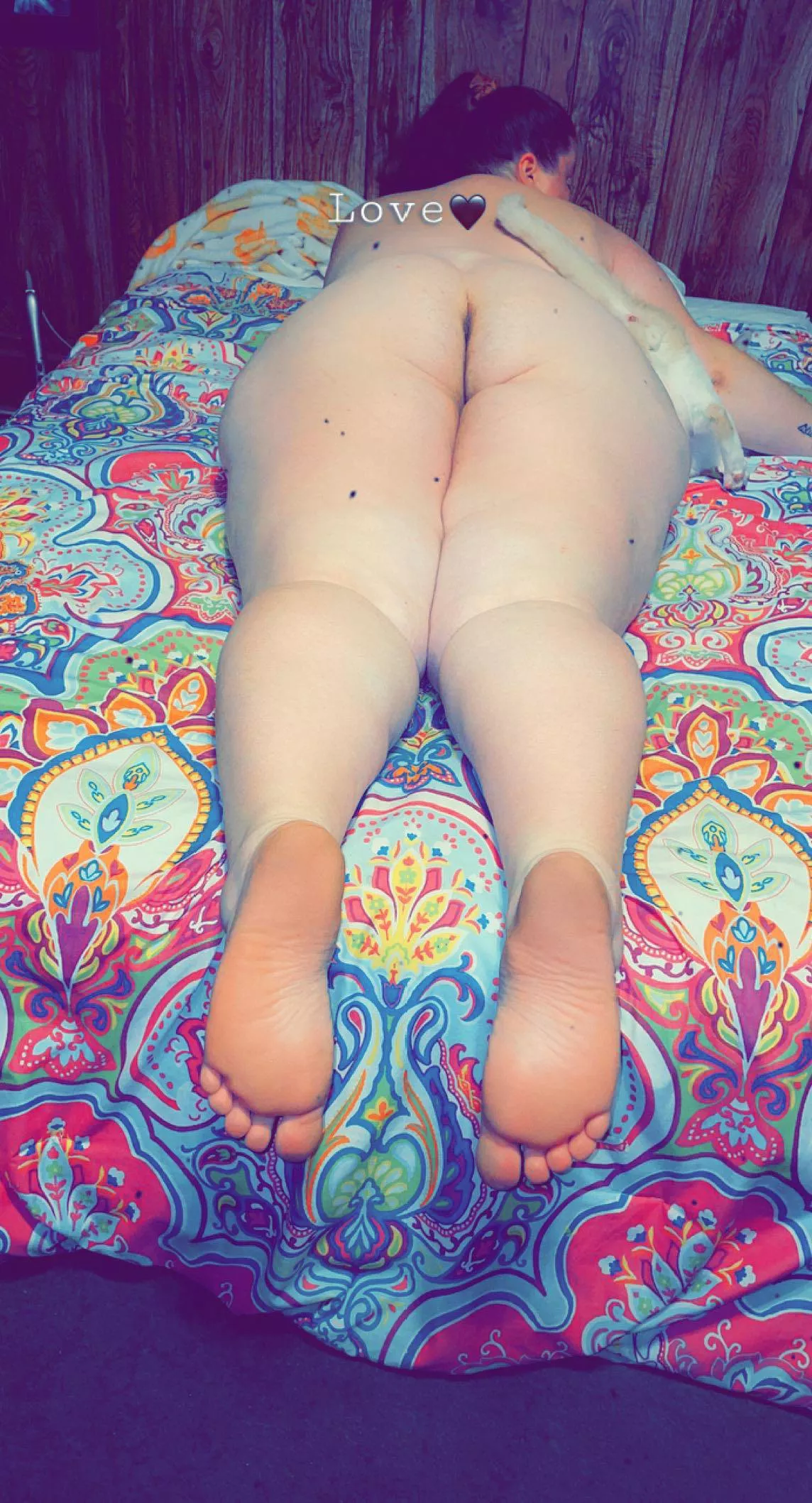 Little toes 🦶🏻💜🥰 posted by chubbygemini93