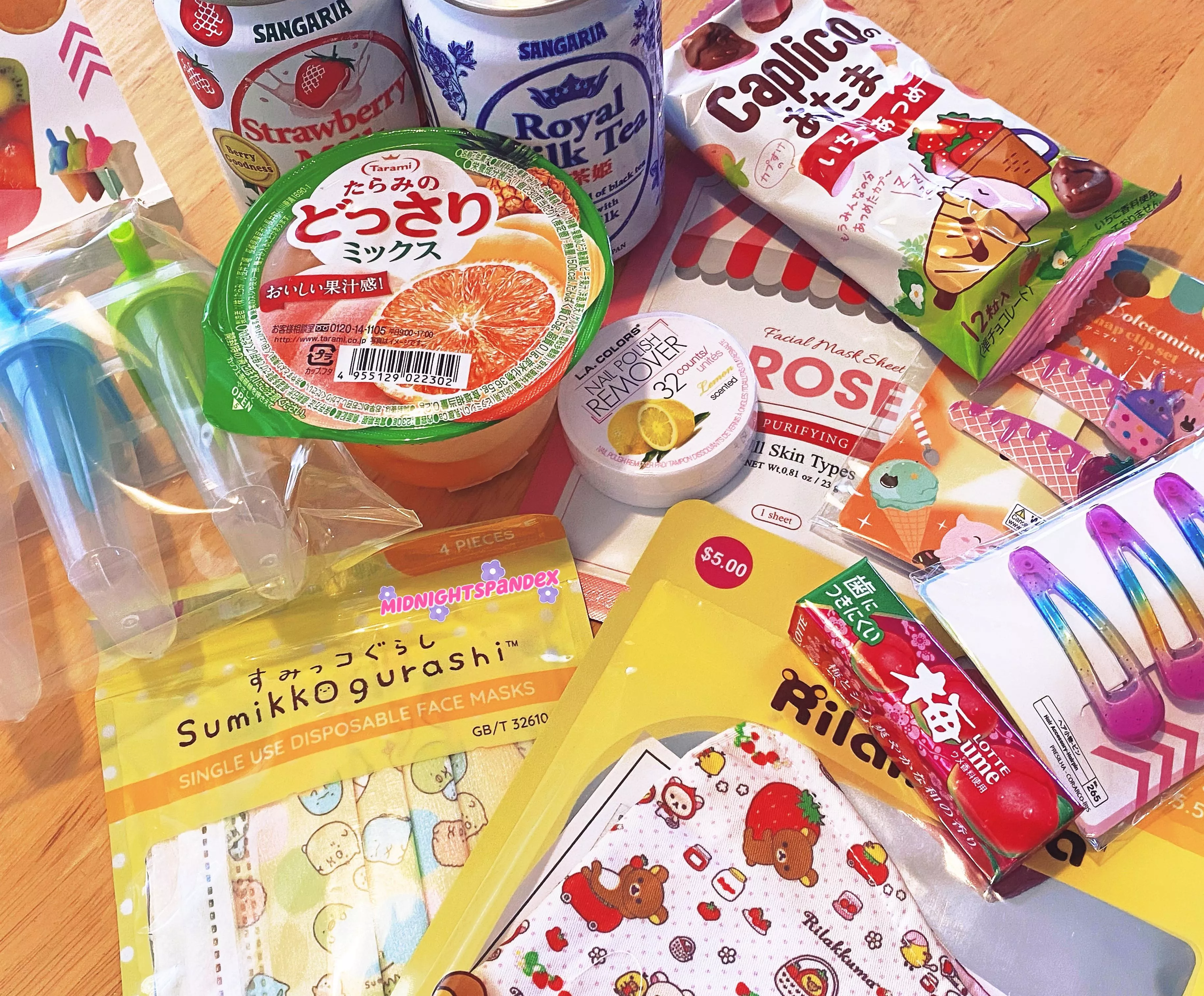 ðŸŽ€ðŸ’—ðŸ“Little/Middle Space haul (went to Barnes & Nobels + Daiso)! posted by Peachiis_Pit96