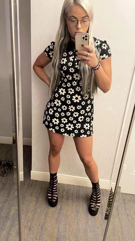 Liv Morgan ðŸ˜ðŸ’ posted by Sea-Situation560