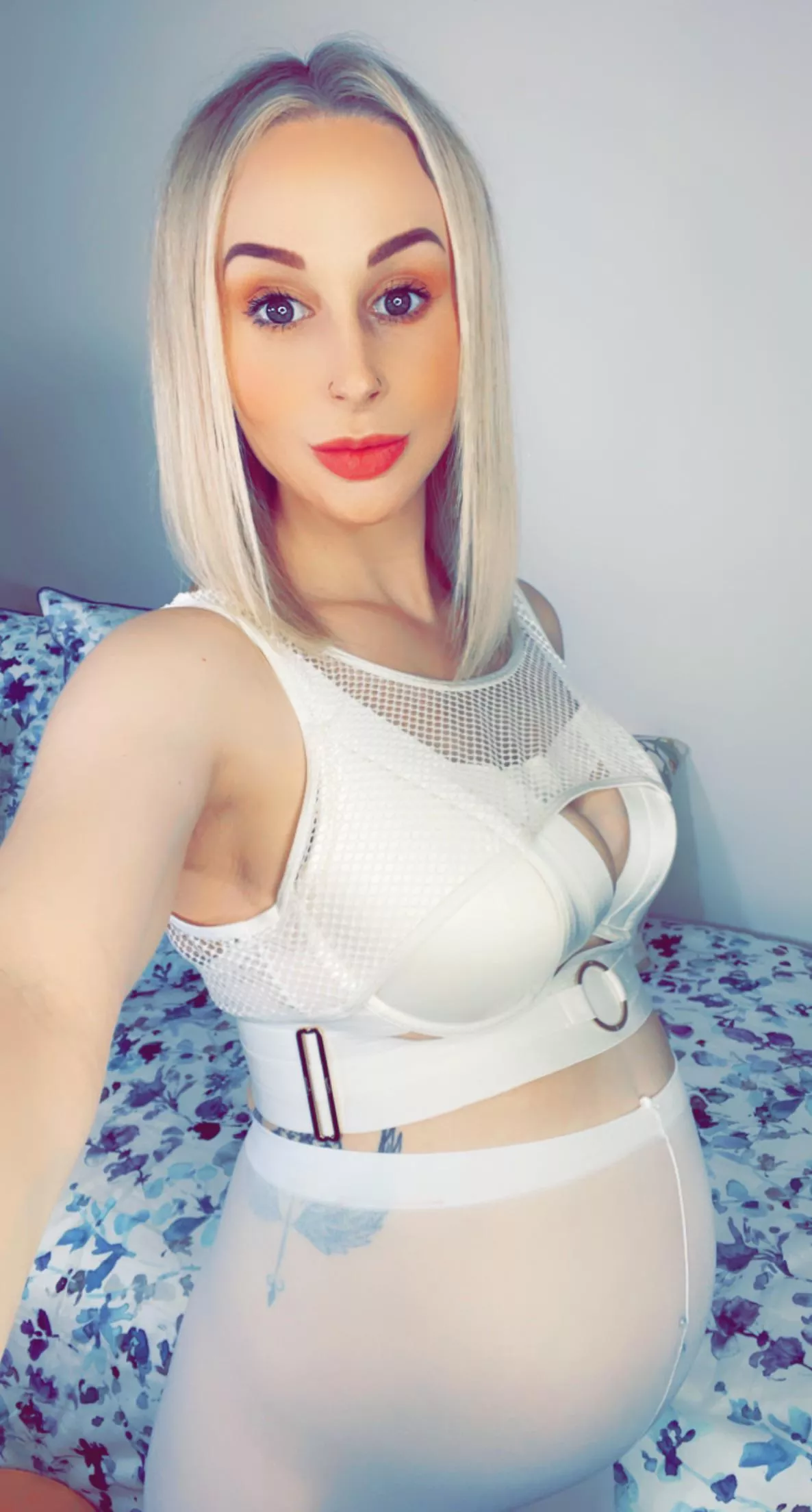 Live soon! 😘 https://linktr.ee/cupacakeus posted by cupacakeus