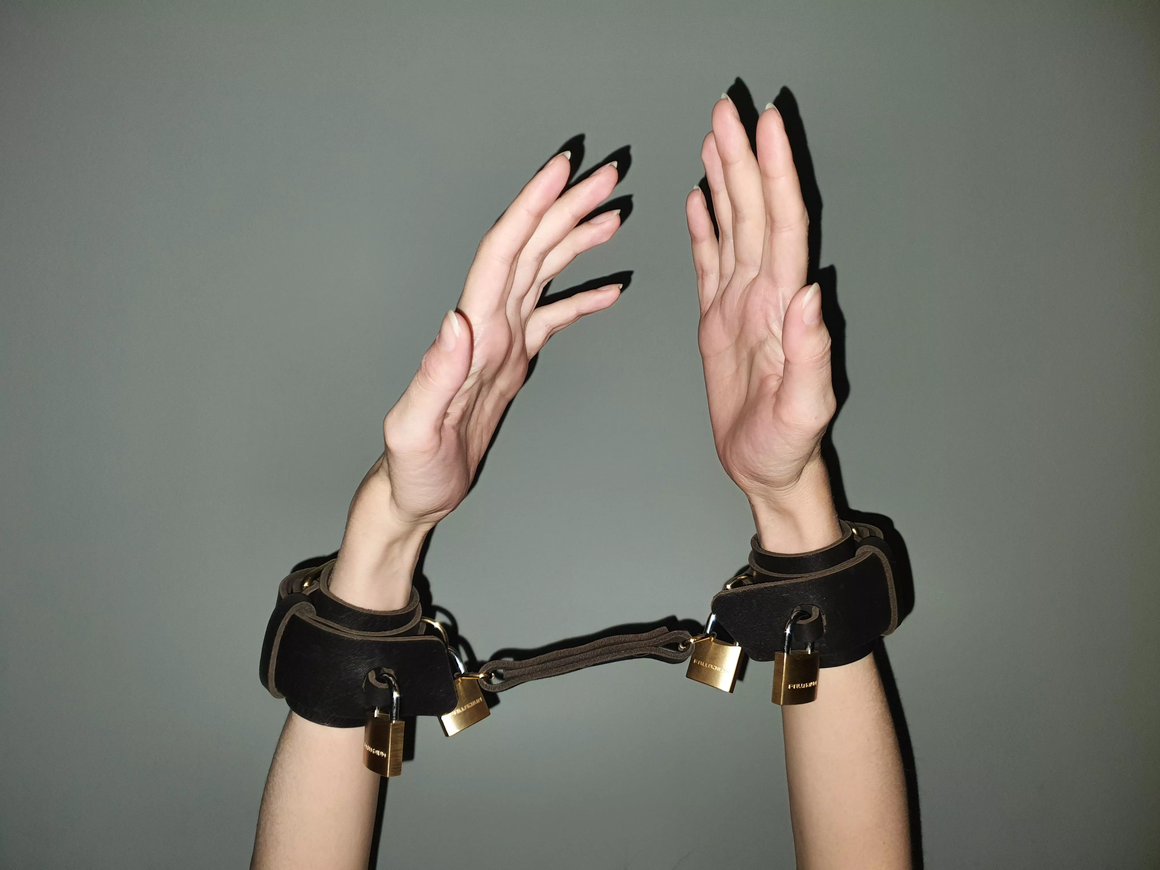 Locking cuffs posted by AlexGomolov