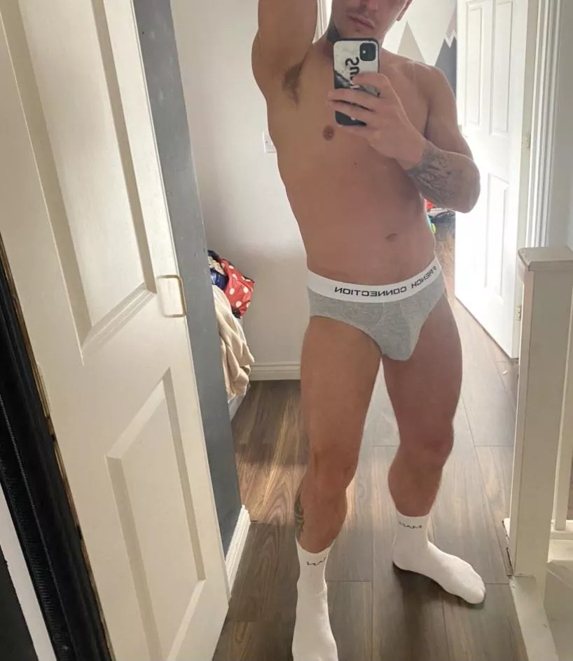 Look at that 😂 Grey just hits different 😈 posted by str8mateboxers