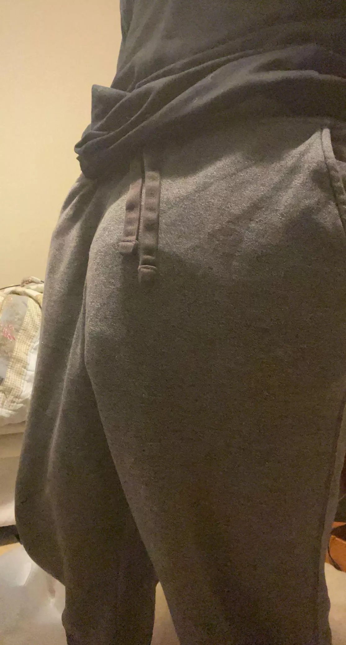 looking for gaymer fwb. cross-plat for apex legends. 21. 7” uncut. 👻: rllynogal posted by MsHealthyNWealthy