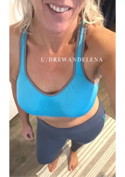 Looking to start the week off right and get picked up at the gym . Would you try? 47F posted by Drewandelena