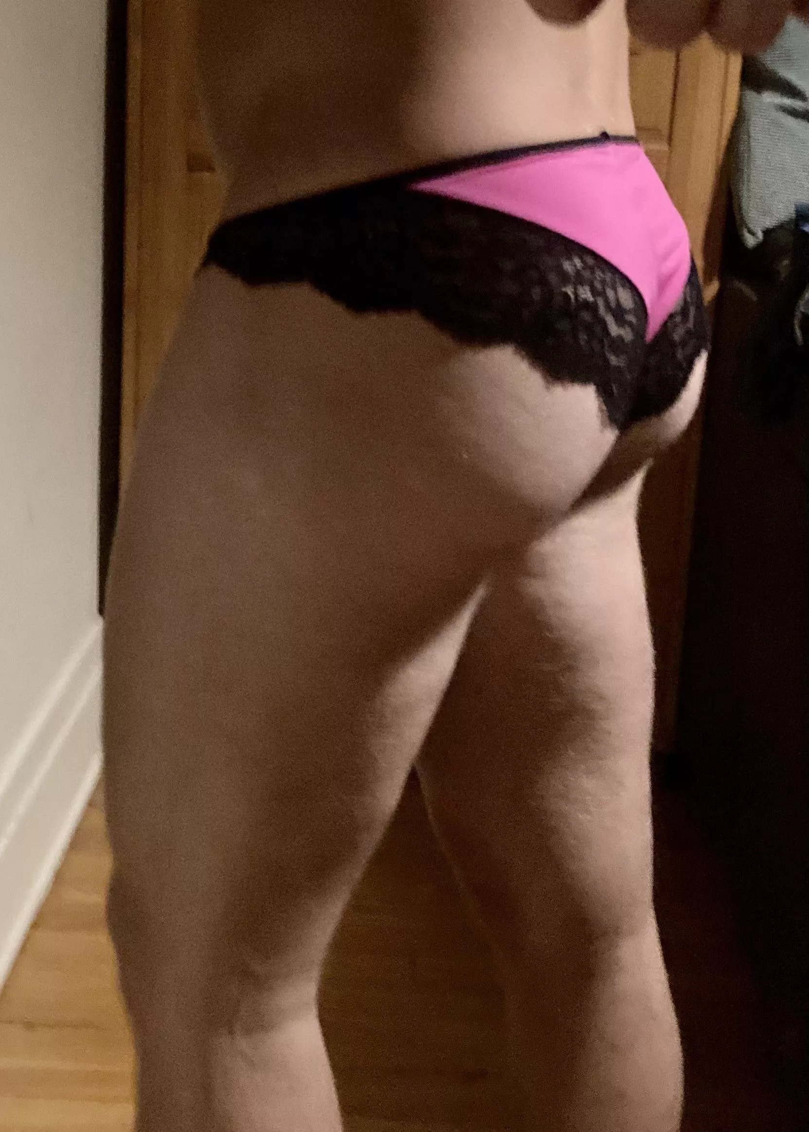 Love how my ass look after leg day posted by SissyCD_Sophia